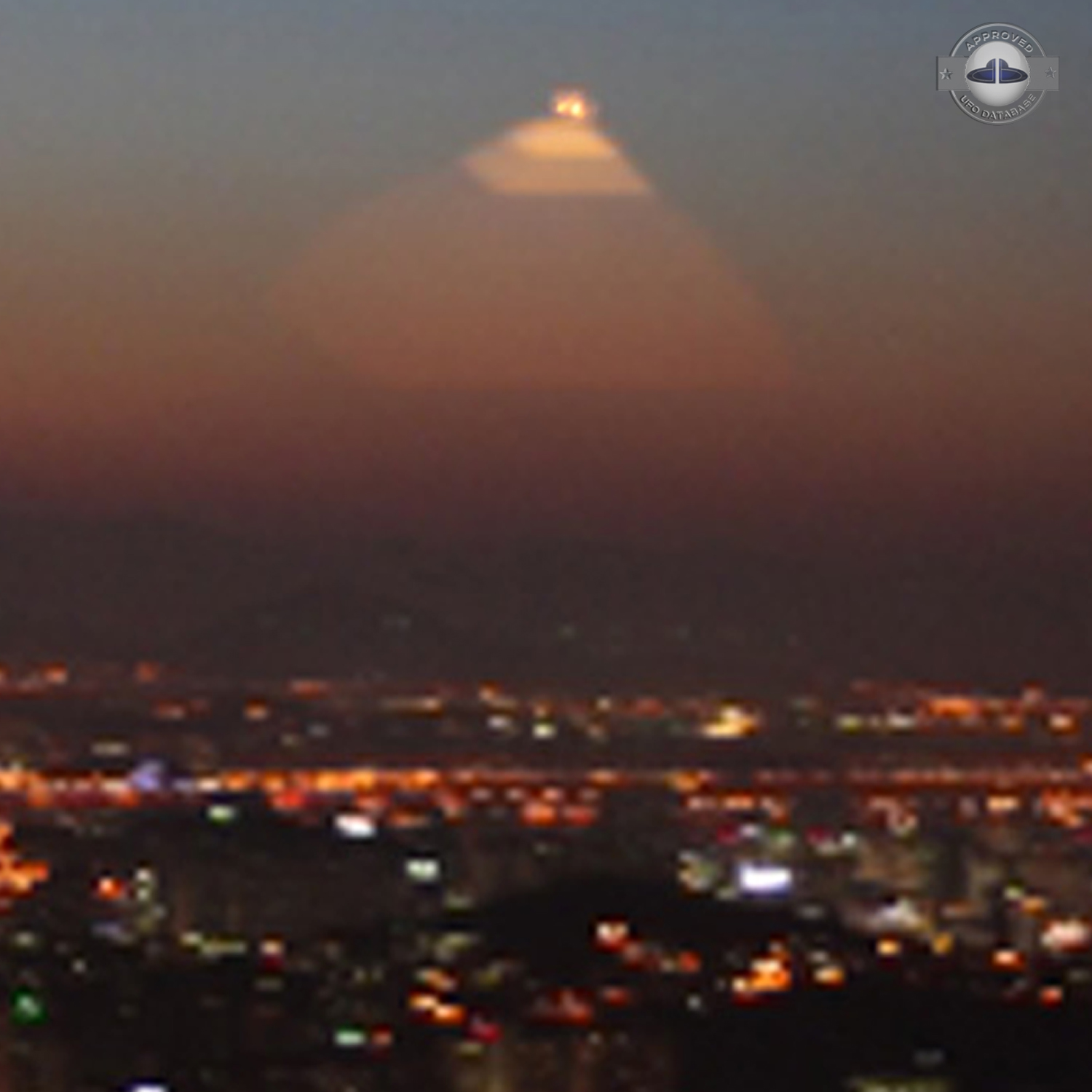 UFO Picture taken from N Seoul Tower | Namsan mountain, South Korea UFO Picture #172-4
