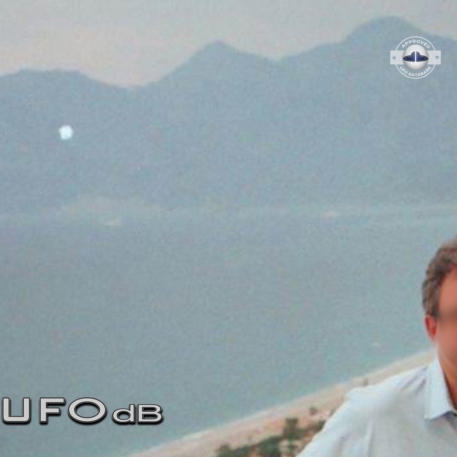 UFO passing over unknown body of water somewhere in Turkey | May 2003 UFO Picture #173-2