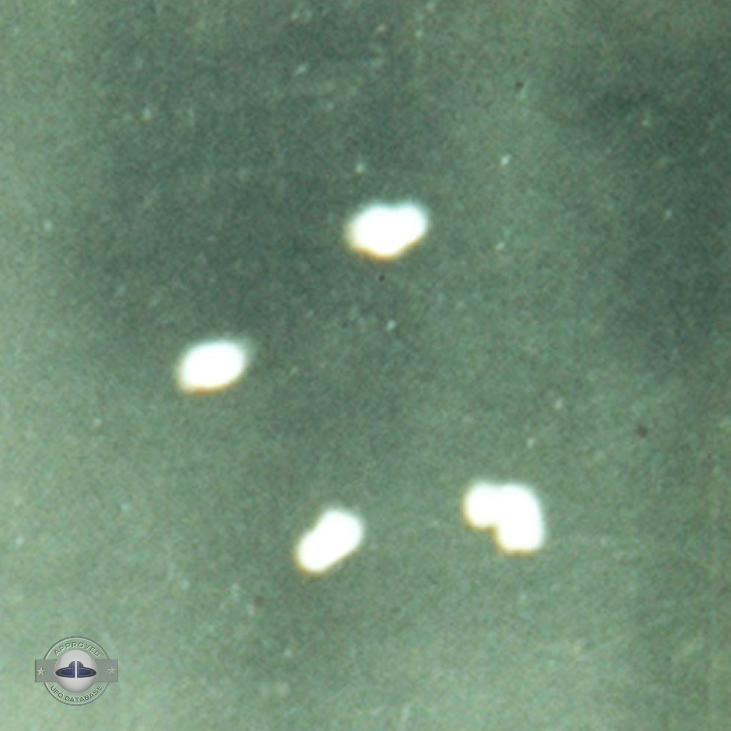 8 UFOs over Ashoka Ashram in Mehrauli India | 1964 | by Billy Meier UFO Picture #177-5