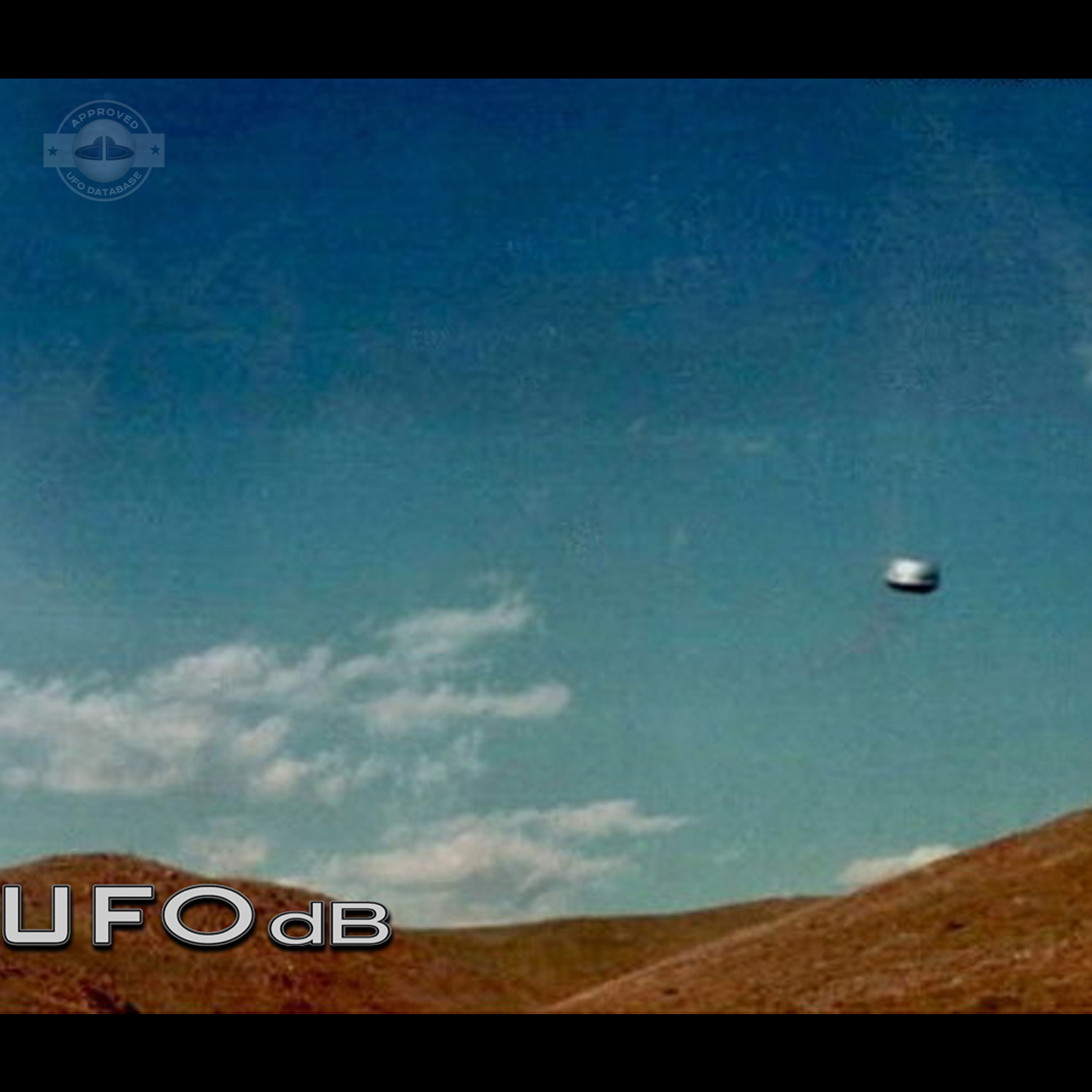 Yamanlar Mountain Peak Hitchhikers UFO Picture | Izmir, Turkey 1996 UFO Picture #182-2
