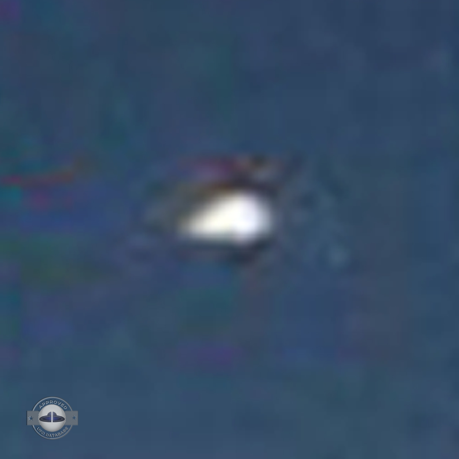 UFO seen over India between New Delhi to Guwahati | UFO picture 2008 UFO Picture #195-6