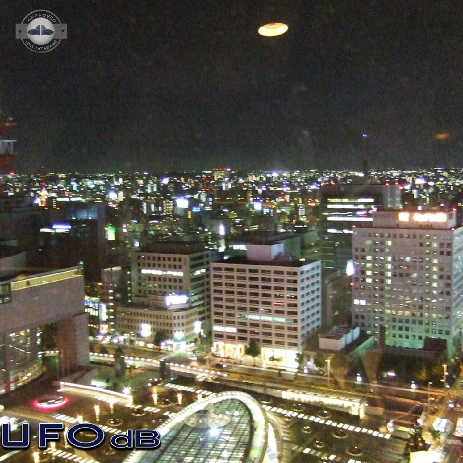Light Orange glowing UFO saucer over Nagoya, Chubu | Japan 2007 UFO Picture #201-2