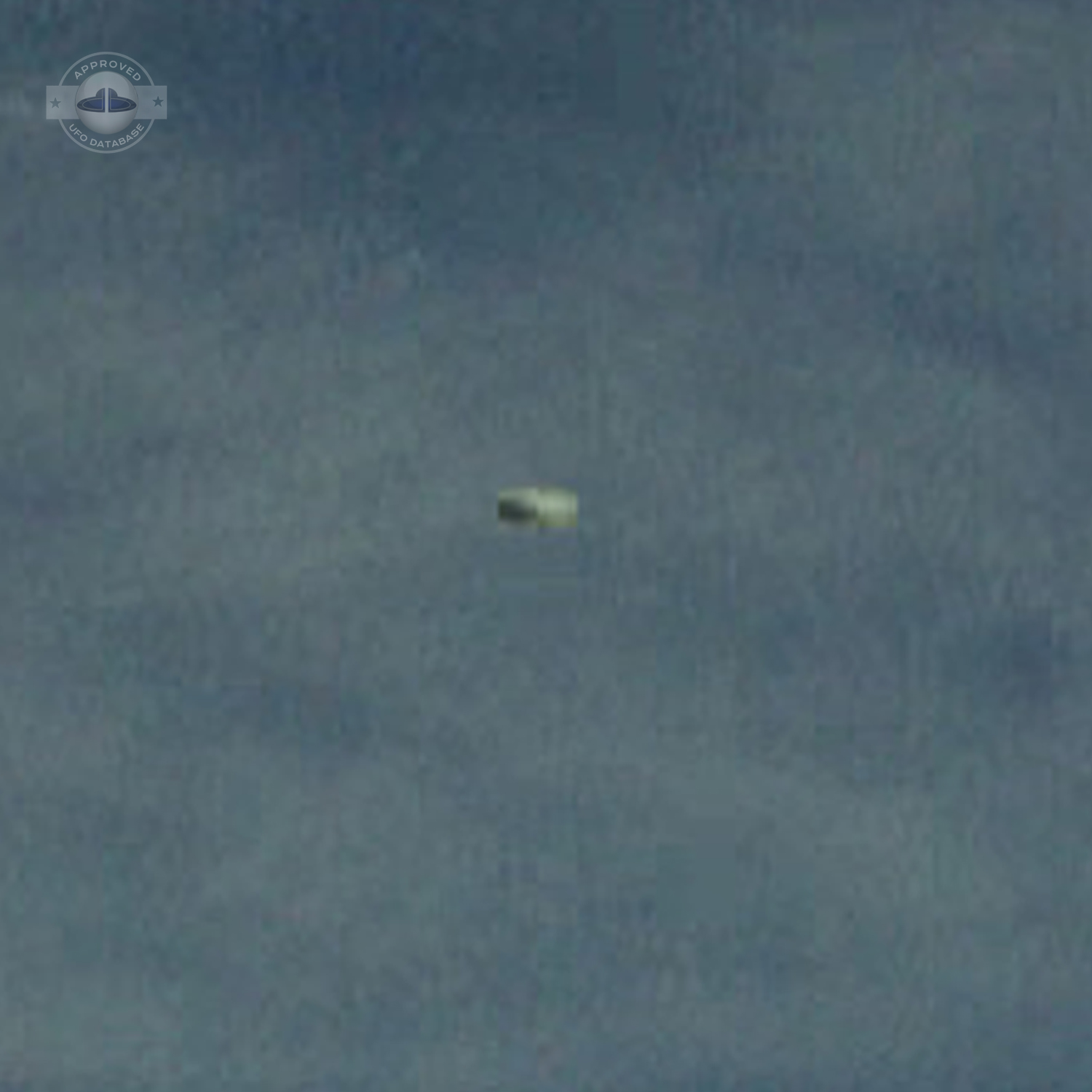 UFO Faster than anything on Earth caught on Video frame | Germany 2011 UFO Picture #213-4