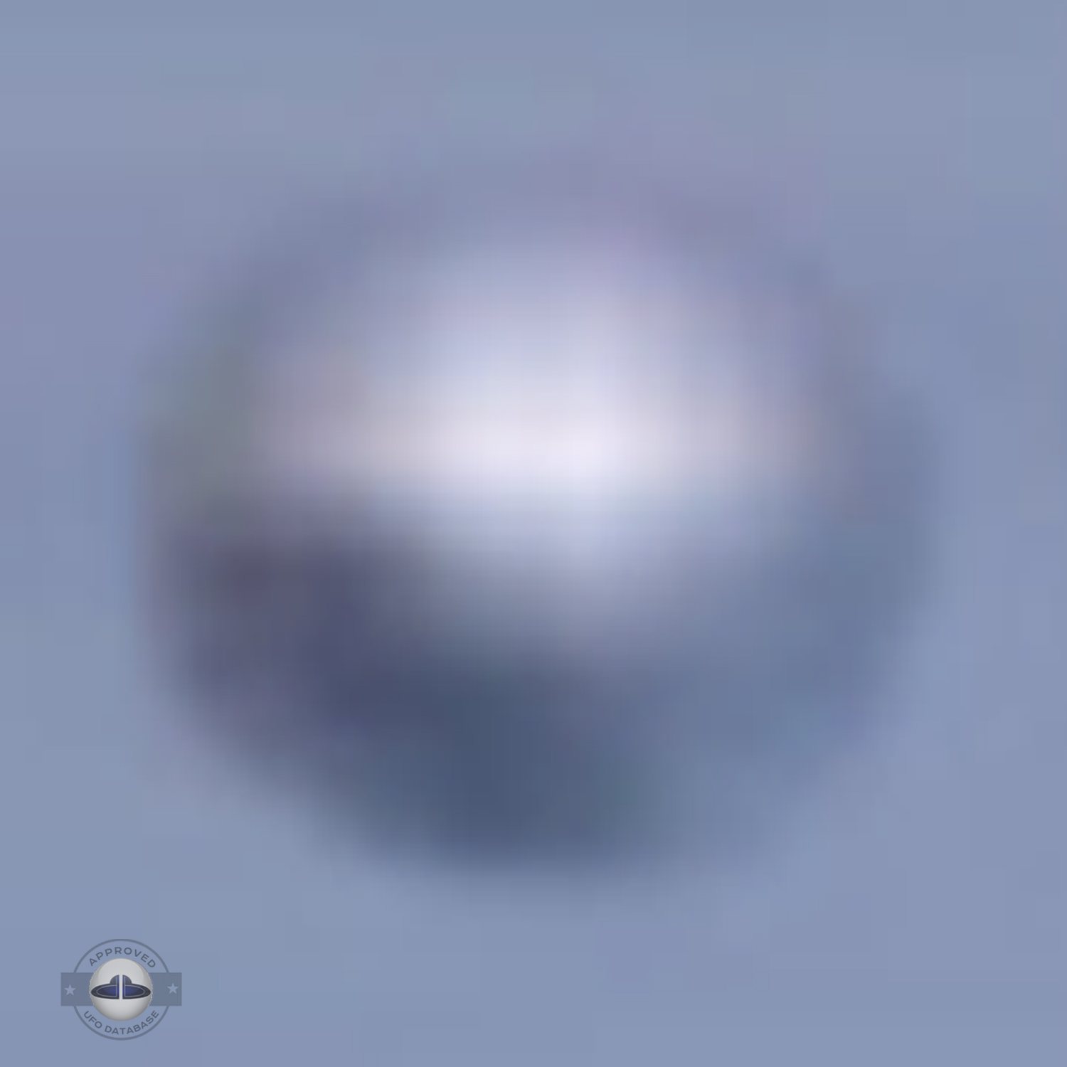 Silver metallic UFO probe in the desert of Chile | Iquique April 2010 UFO Picture #221-6