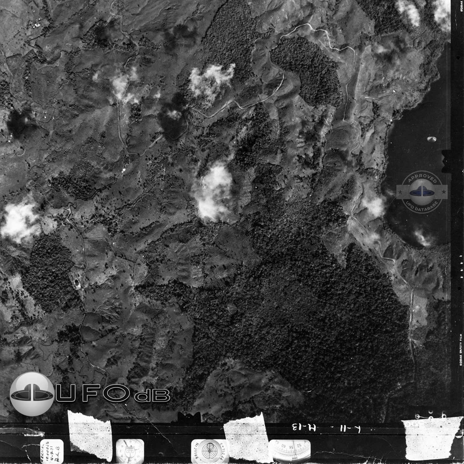 Great Scientific value UFO picture taken over Costa Rica - 1971 UFO Picture #229-1
