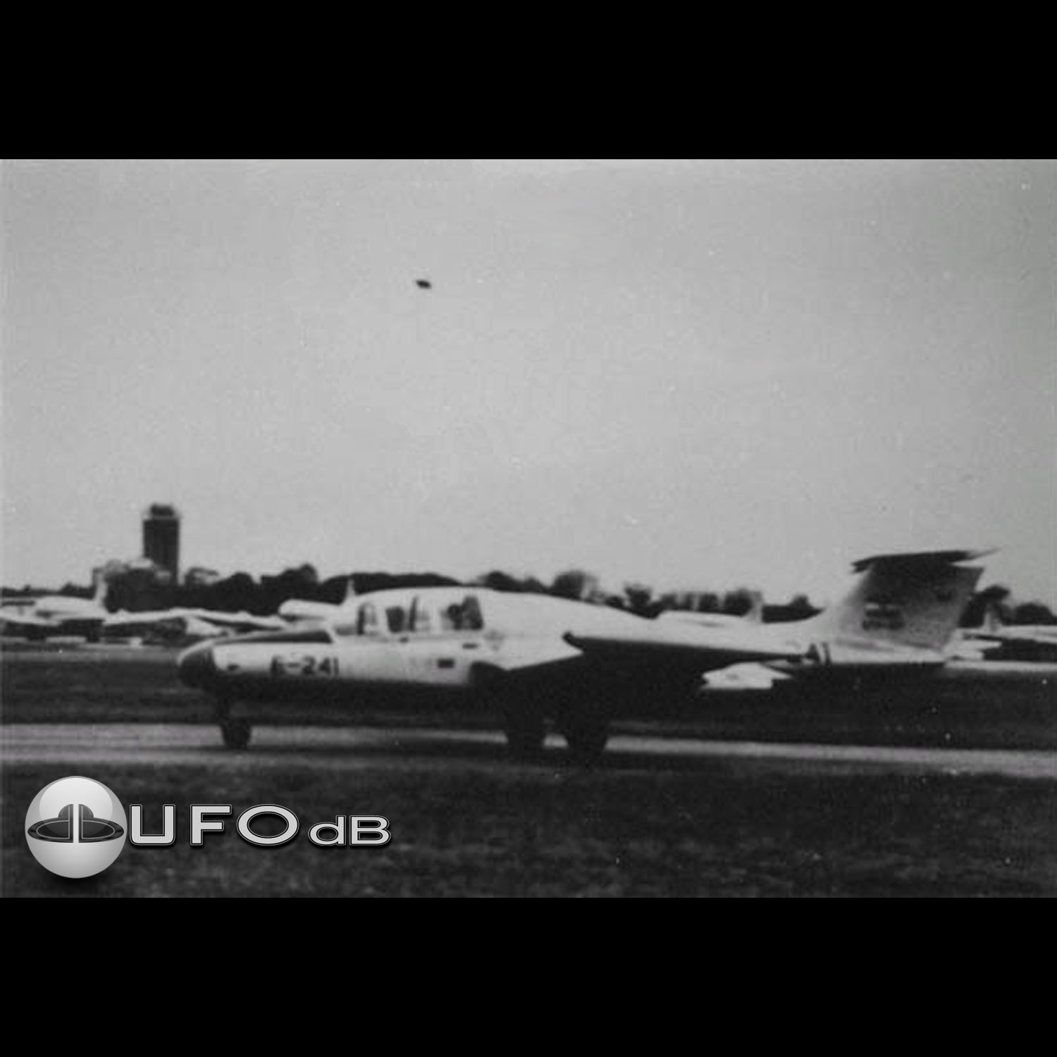UFO picture taken over an airport somewhere in Argentina in 1967 UFO Picture #23-1