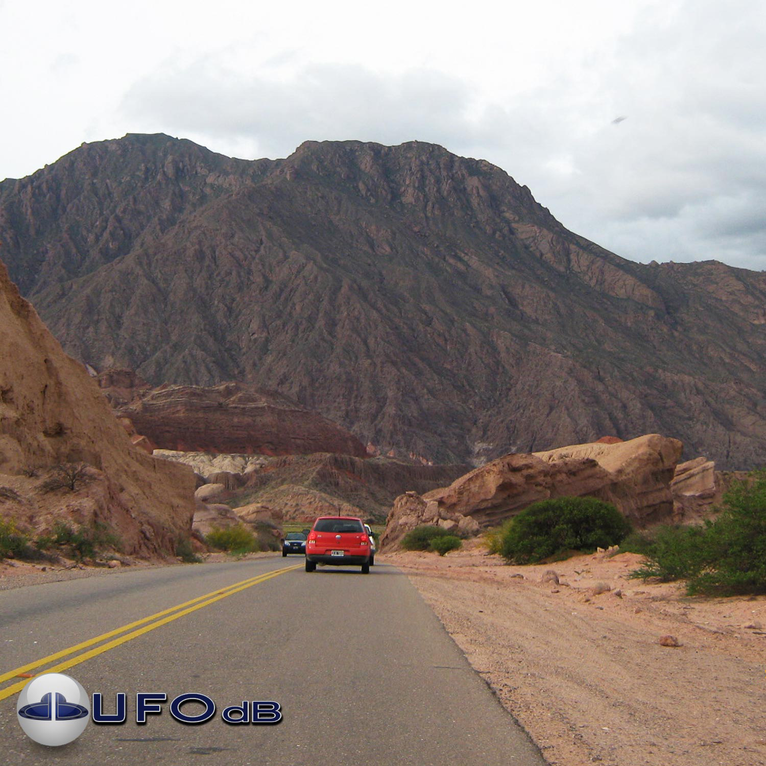 UFO over Mountains near Cafayate, Argentina | Jan 9 2011 UFO Picture UFO Picture #240-1