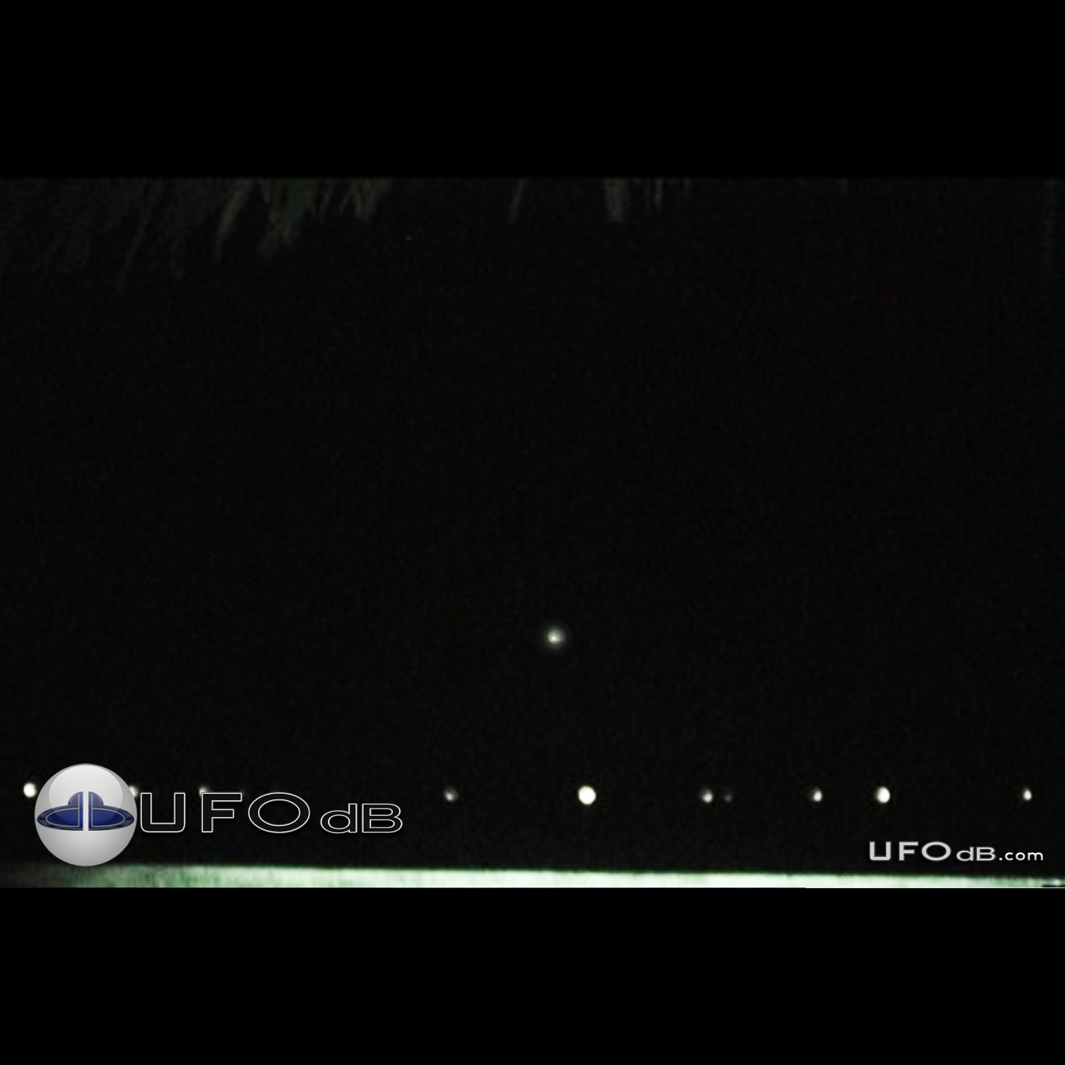 In the Dark Night, picture captures UFO over the Ocean | Ecuador 2009 UFO Picture #248-1