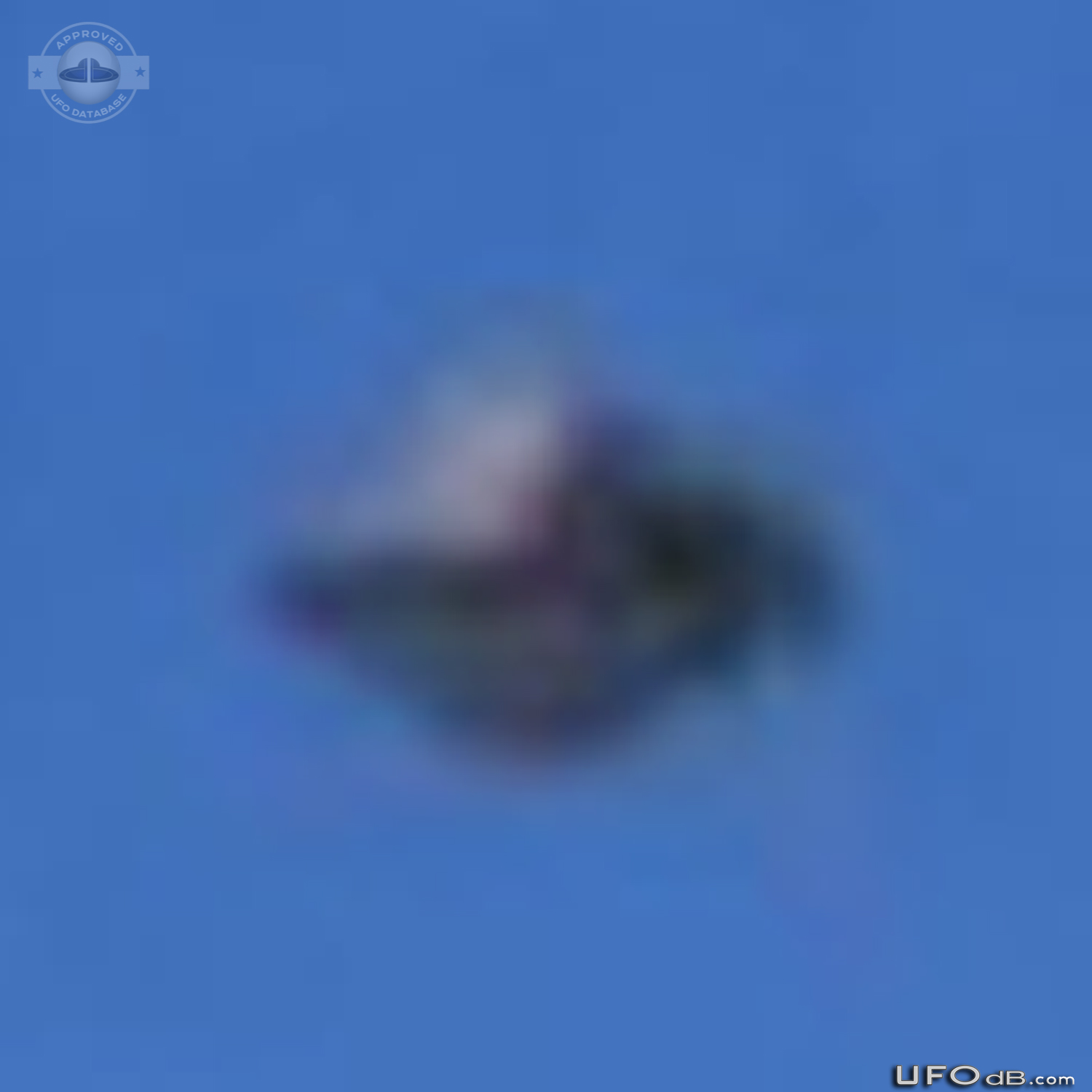 A UFO is photograph in the Icy mountains of Tibet, China February 2011 UFO Picture #251-5
