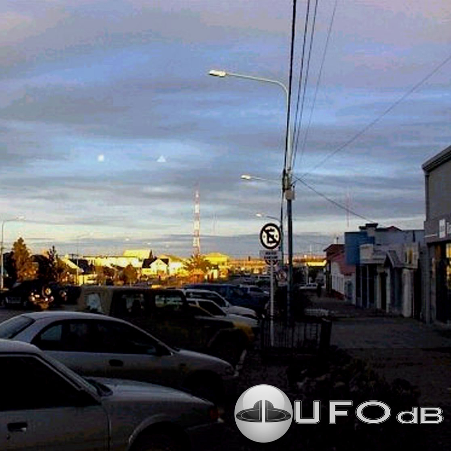 UFO seen at the end of the south American continent Tierra del Fuego UFO Picture #26-2