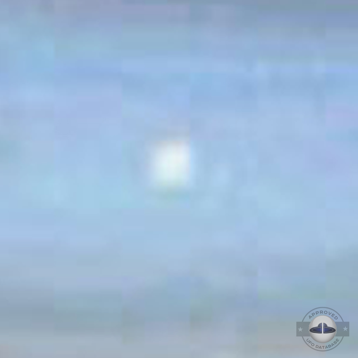 UFO seen at the end of the south American continent Tierra del Fuego UFO Picture #26-5
