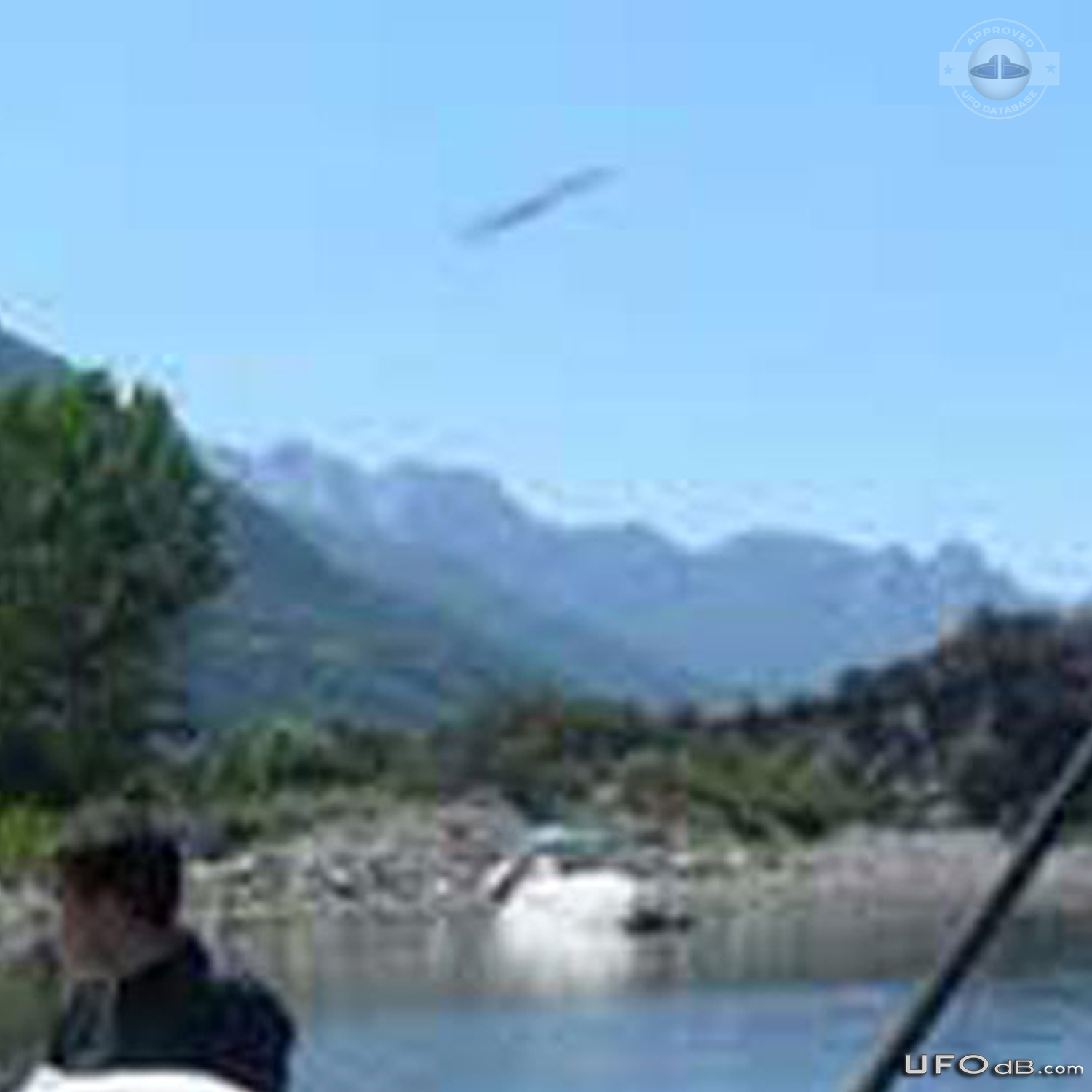 Tourist UFO picture published in Newspaper in San Fabian, Chile | 2011 UFO Picture #262-4