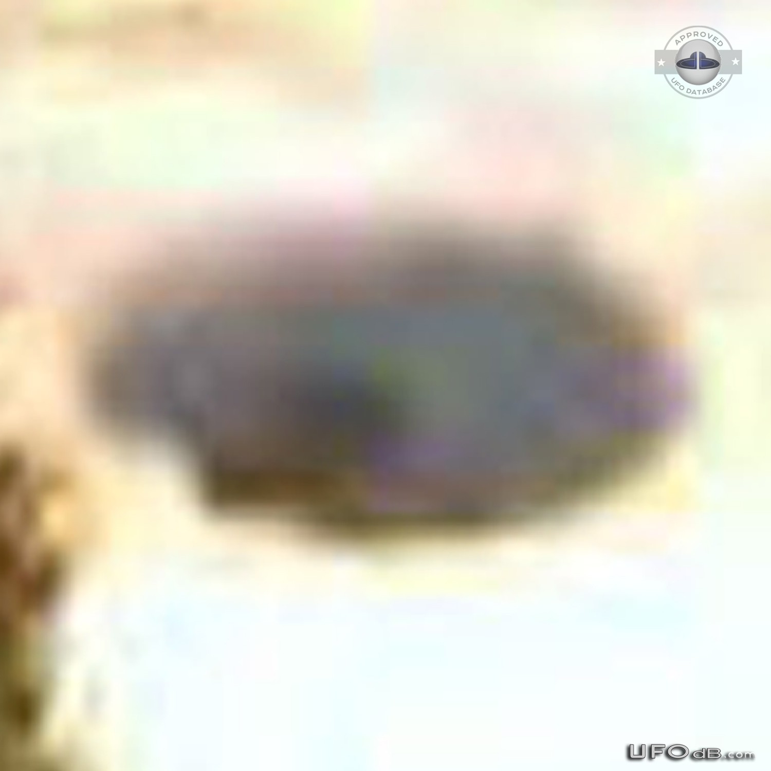 Car driver captures very fast UFO on picture | Michigan | April 8 2011 UFO Picture #264-6