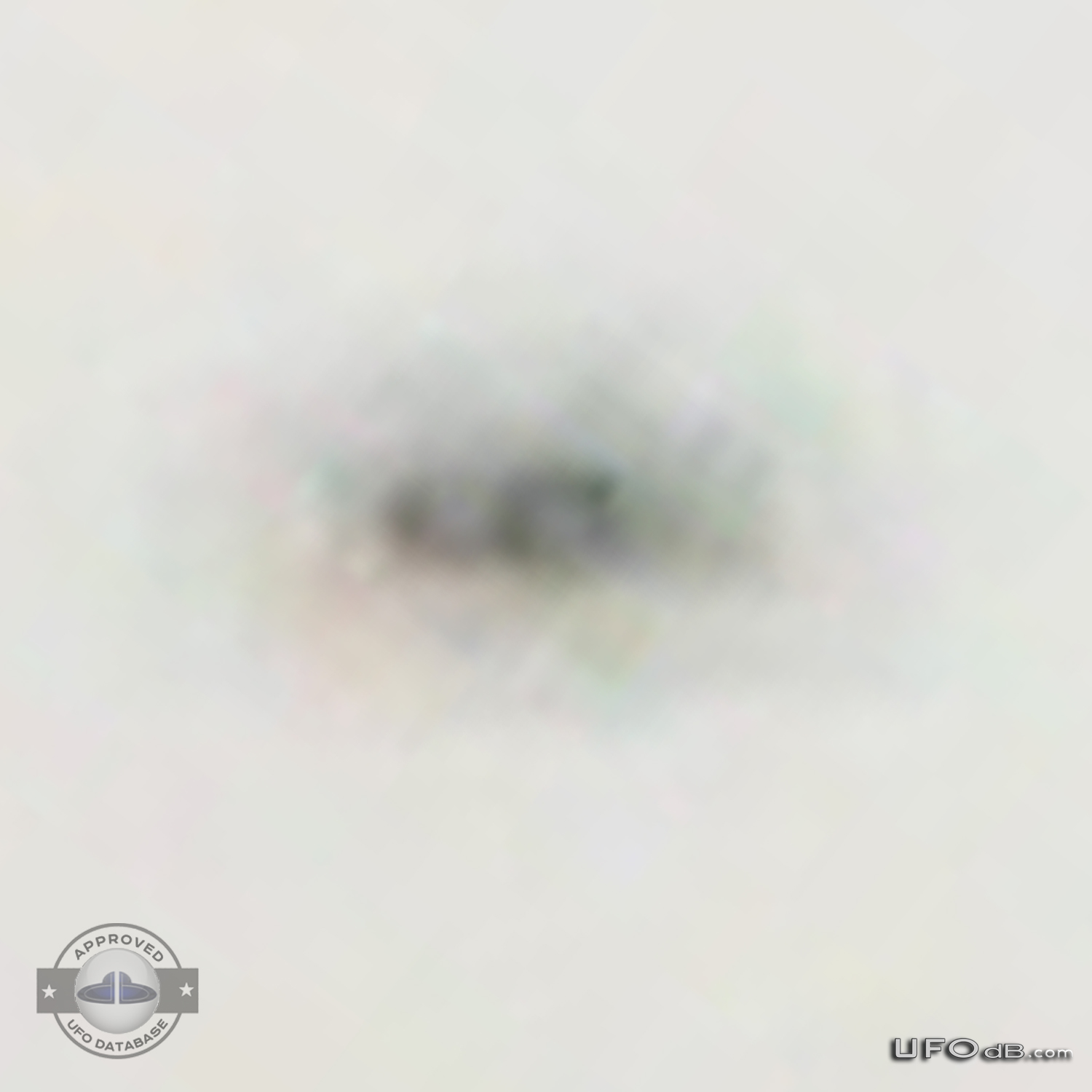 While looking at planes a Man see a UFO - Cauca, Colombia - March 2011 UFO Picture #280-6