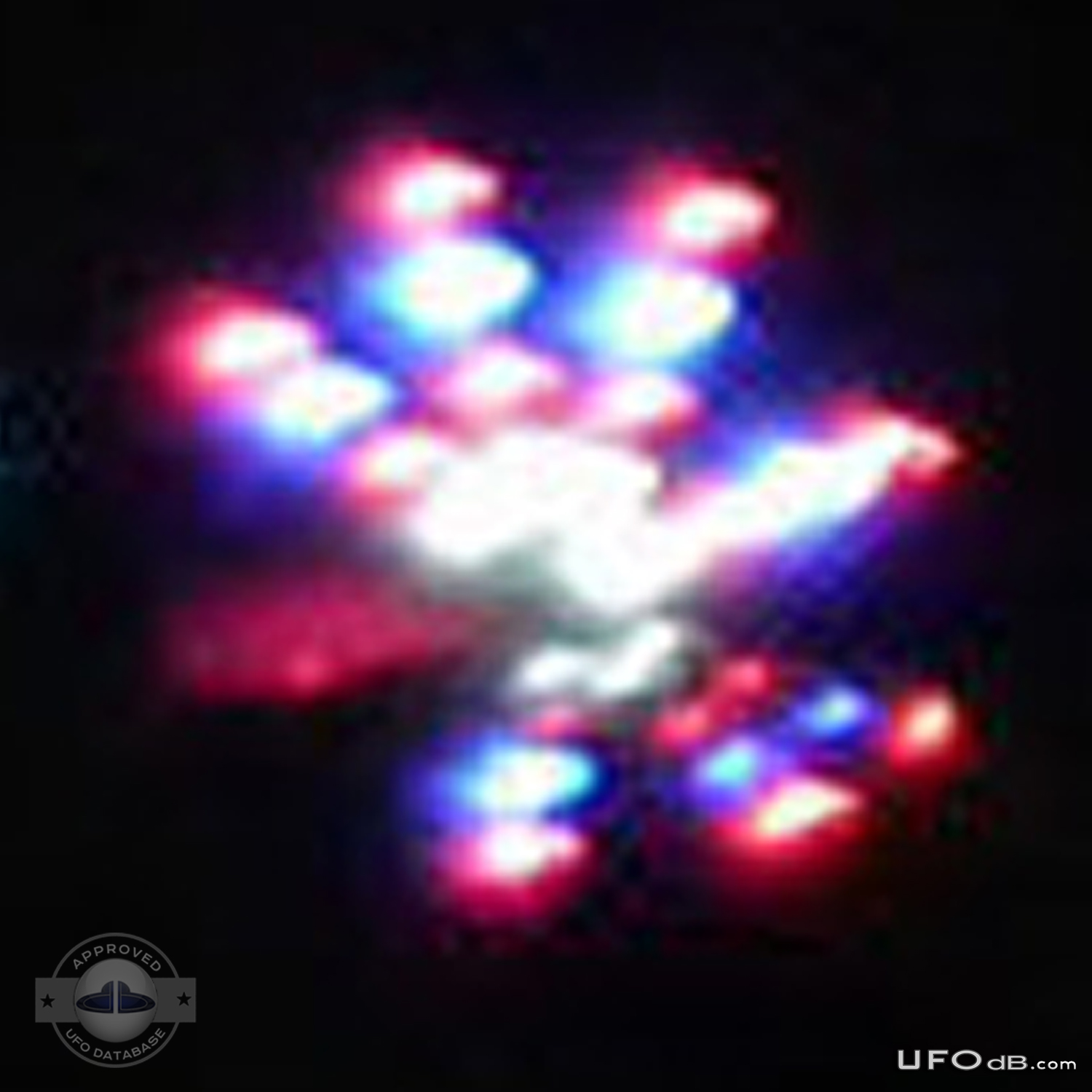 Mr. Shaw photograph a Triangular UFO formation - China - April 30 2011 UFO Picture #281-4