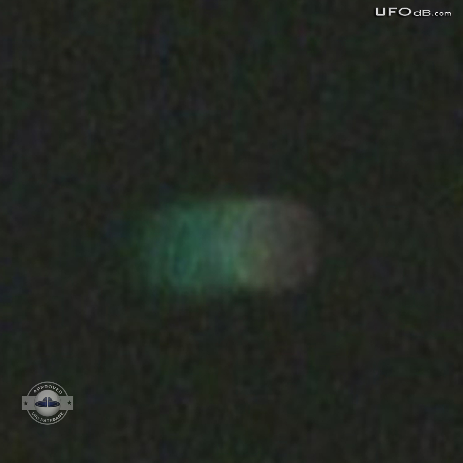 Taipei UFO picture shown on the local Television | Taiwan | May 7 2011 UFO Picture #287-4