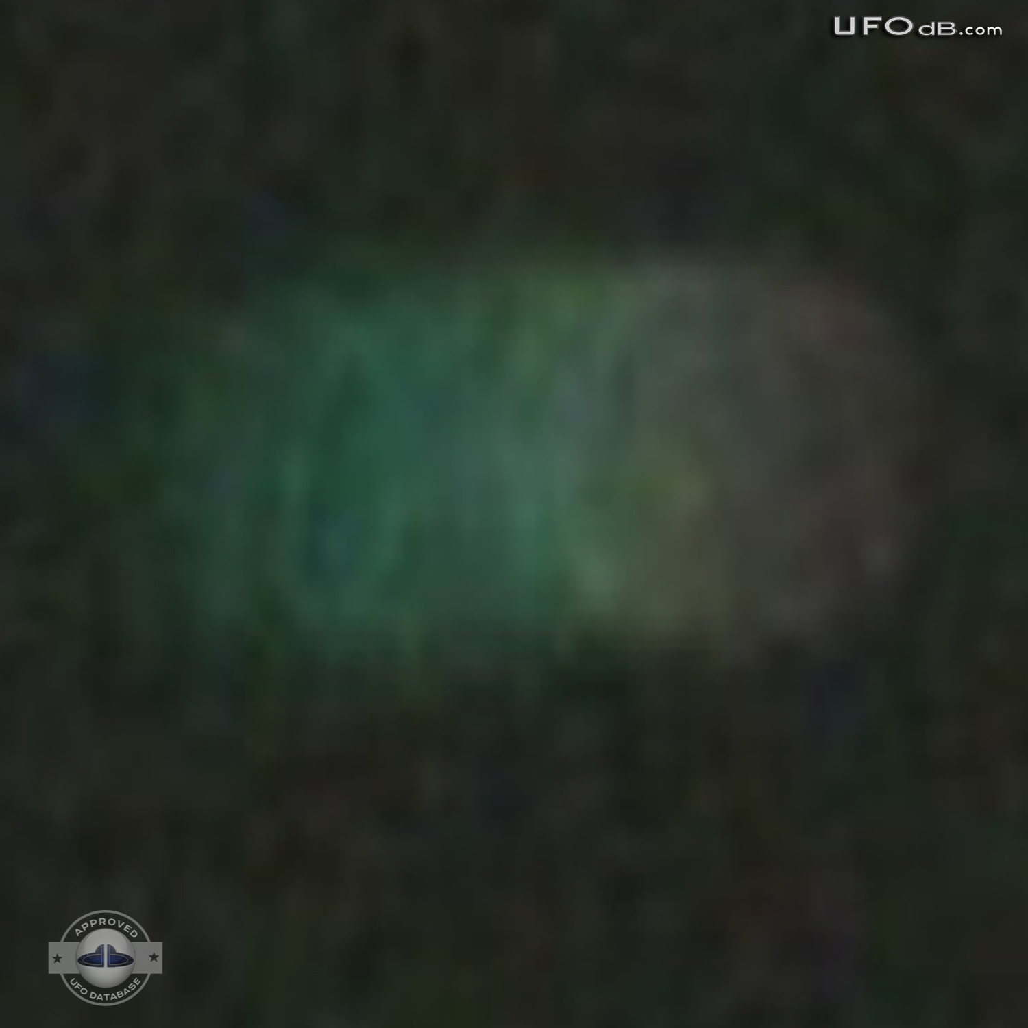 Taipei UFO picture shown on the local Television | Taiwan | May 7 2011 UFO Picture #287-5