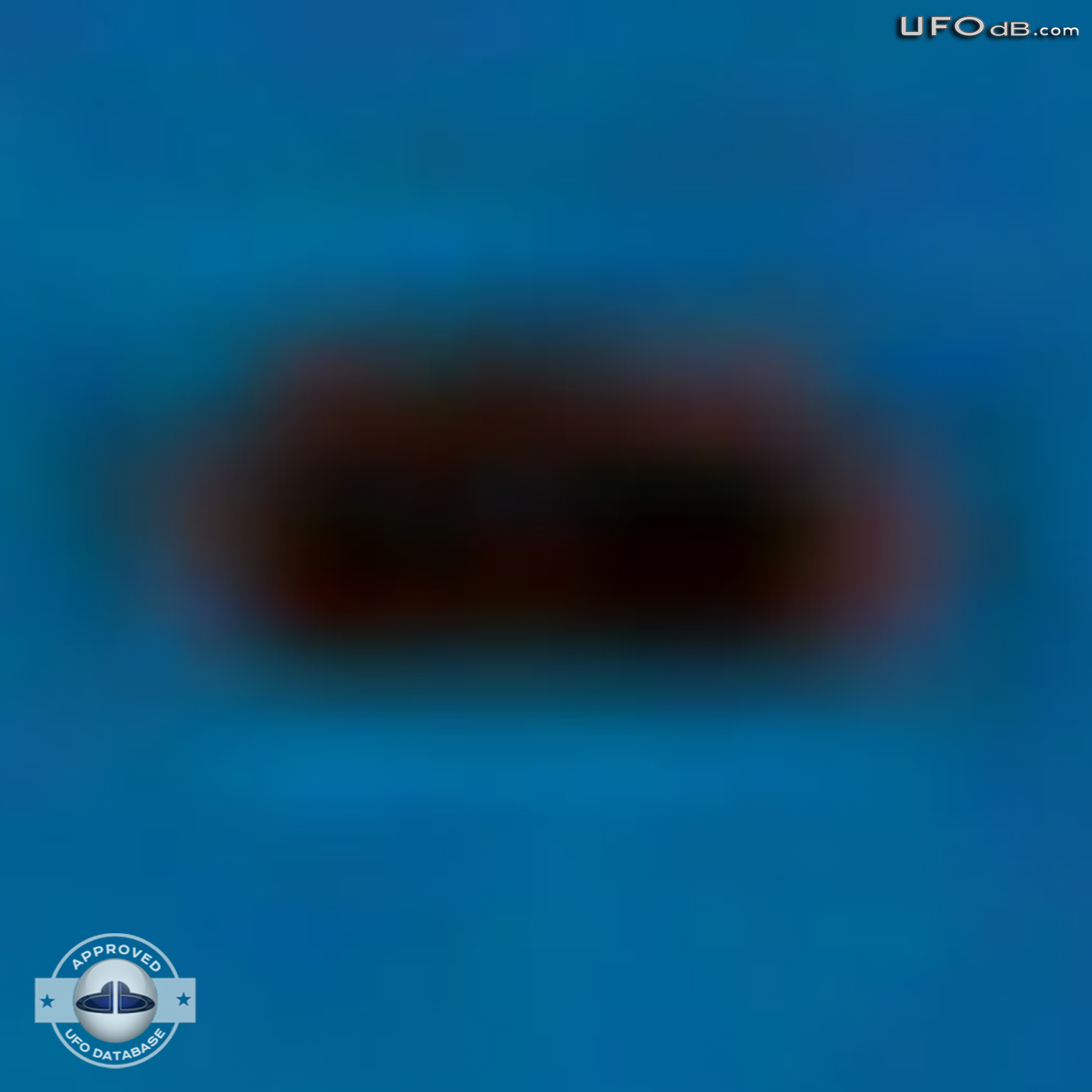 Dongguan Students get controversial UFO picture | China | May 11 2011 UFO Picture #289-6