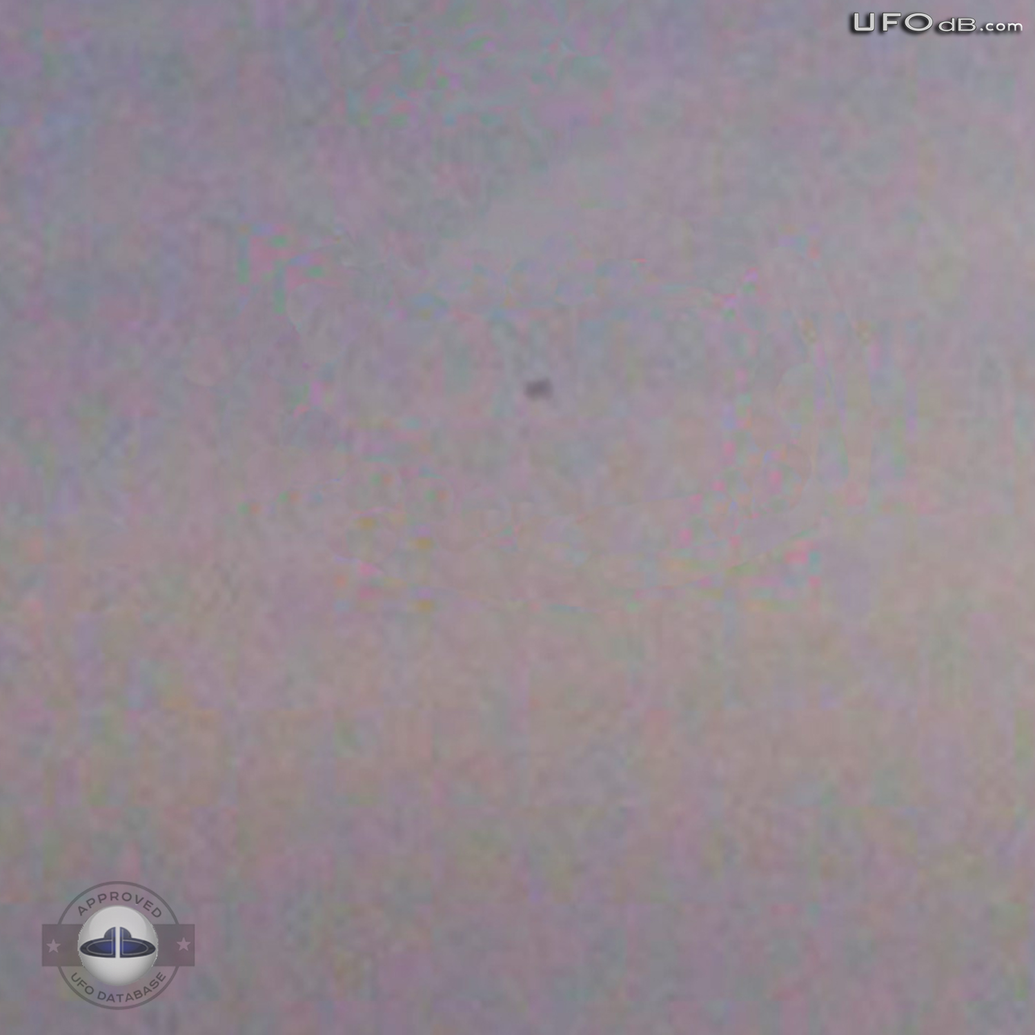 Distant Dark UFO over Alexandria, Virginia | USA | February 20 2011 UFO Picture #292-2
