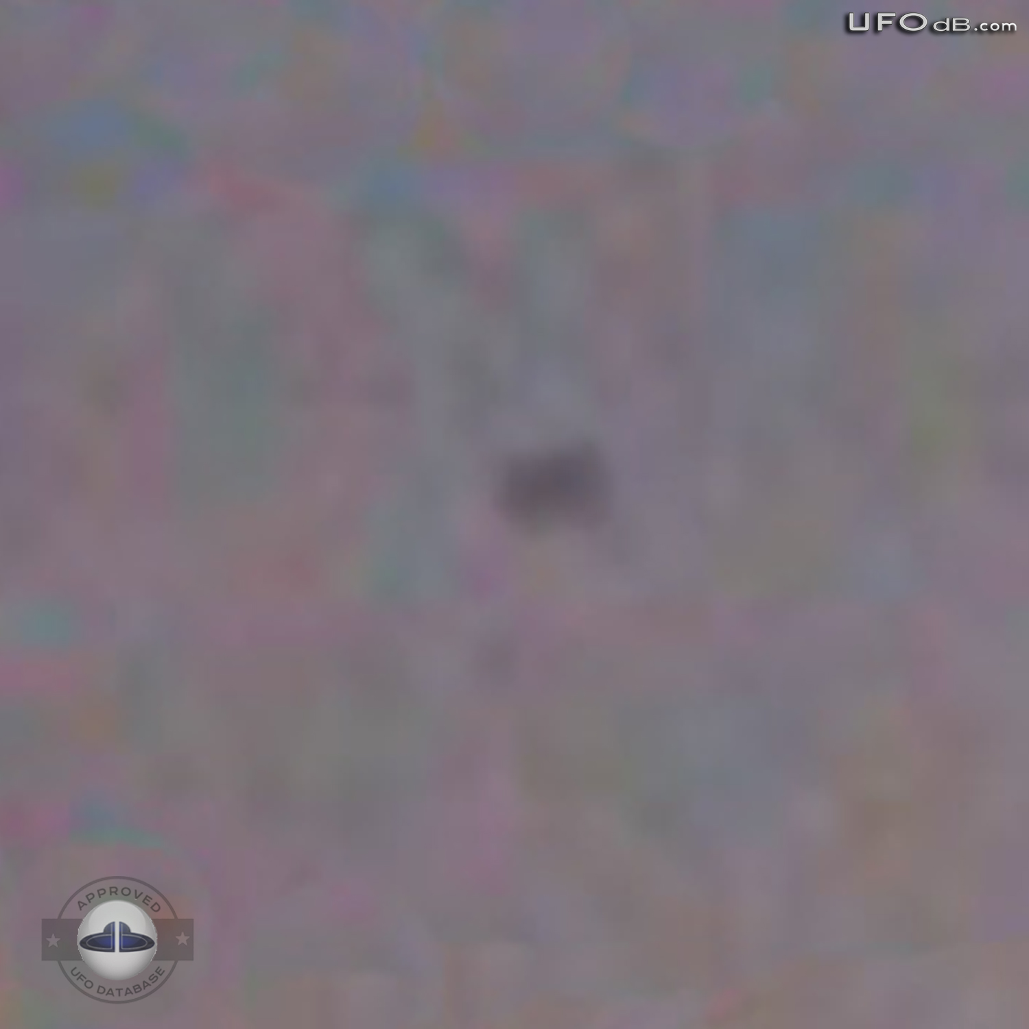 Distant Dark UFO over Alexandria, Virginia | USA | February 20 2011 UFO Picture #292-3