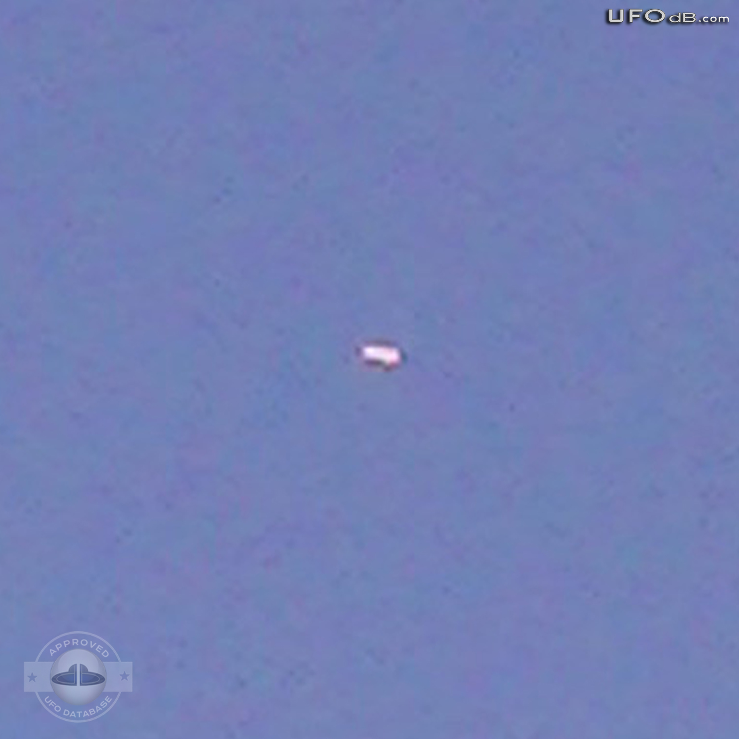 Bright White UFO near Tampa Airport | Florida, USA | February 12 2011 UFO Picture #298-3