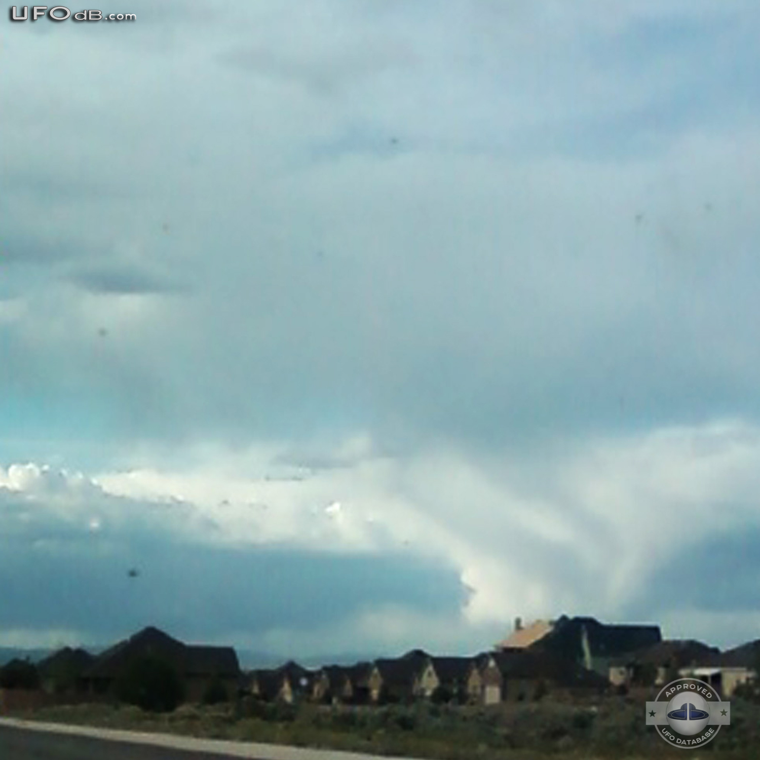 Group of UFOs hiding in the clouds in Cedar City, Utah | May 14 2011 UFO Picture #303-2