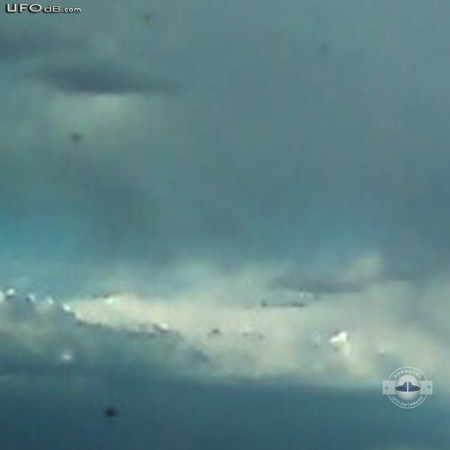 Group of UFOs hiding in the clouds in Cedar City, Utah | May 14 2011 UFO Picture #303-4