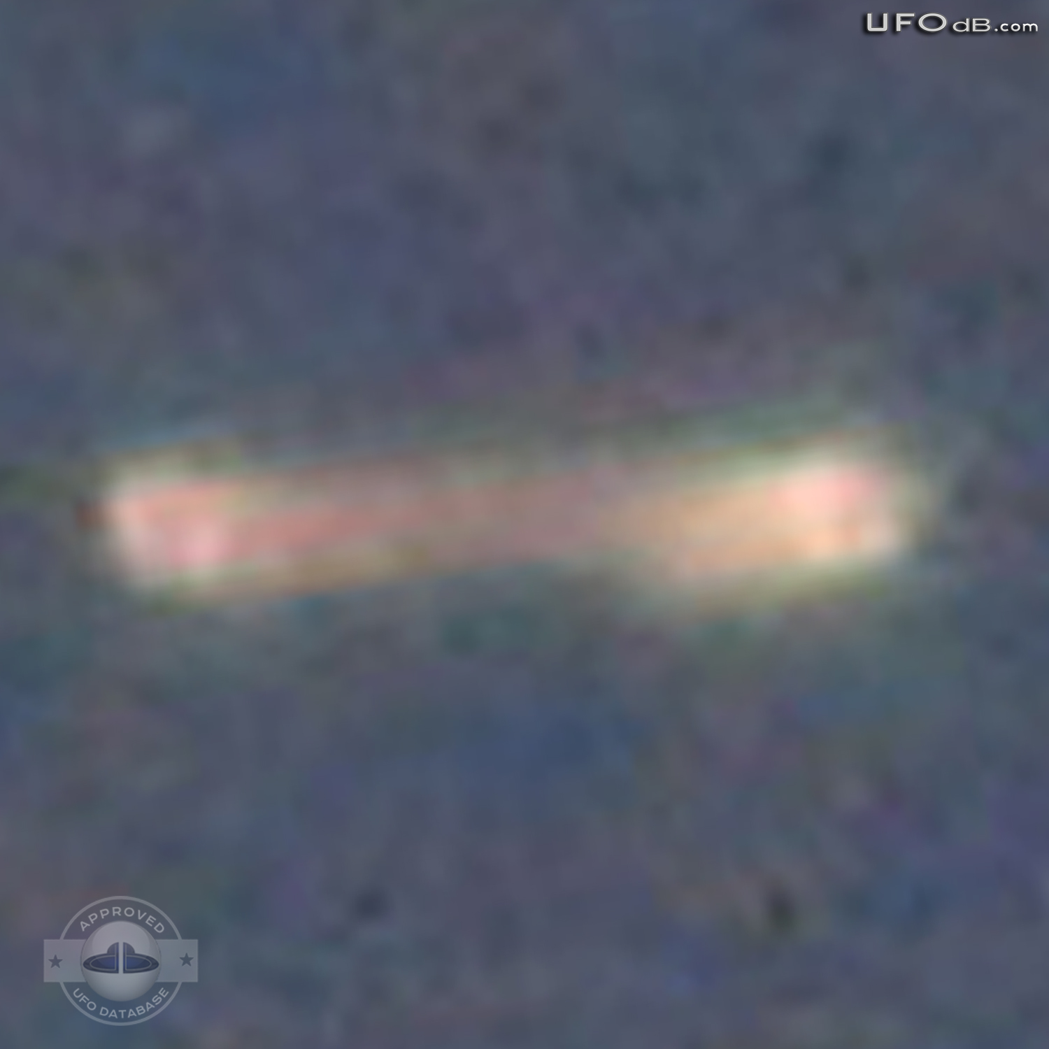 Changing Luminance UFO caught on picture | Katy, Texas | April 6 2011 UFO Picture #306-5