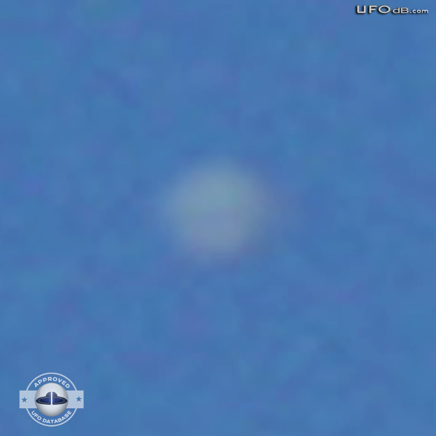 High Altitude UFO near airplane caught on picture Norwich UK May 2011 UFO Picture #309-5