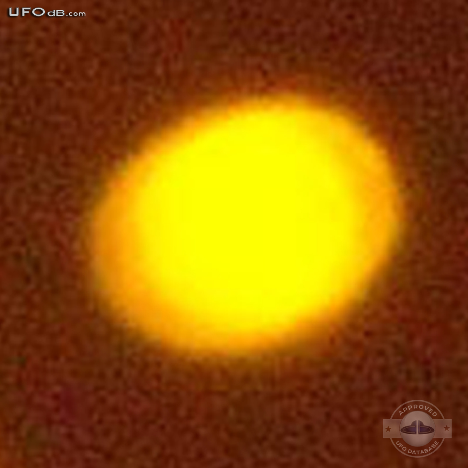 Pulsating Orange UFOs near Fort Carson Army Base | USA | May 12 2011 UFO Picture #310-5