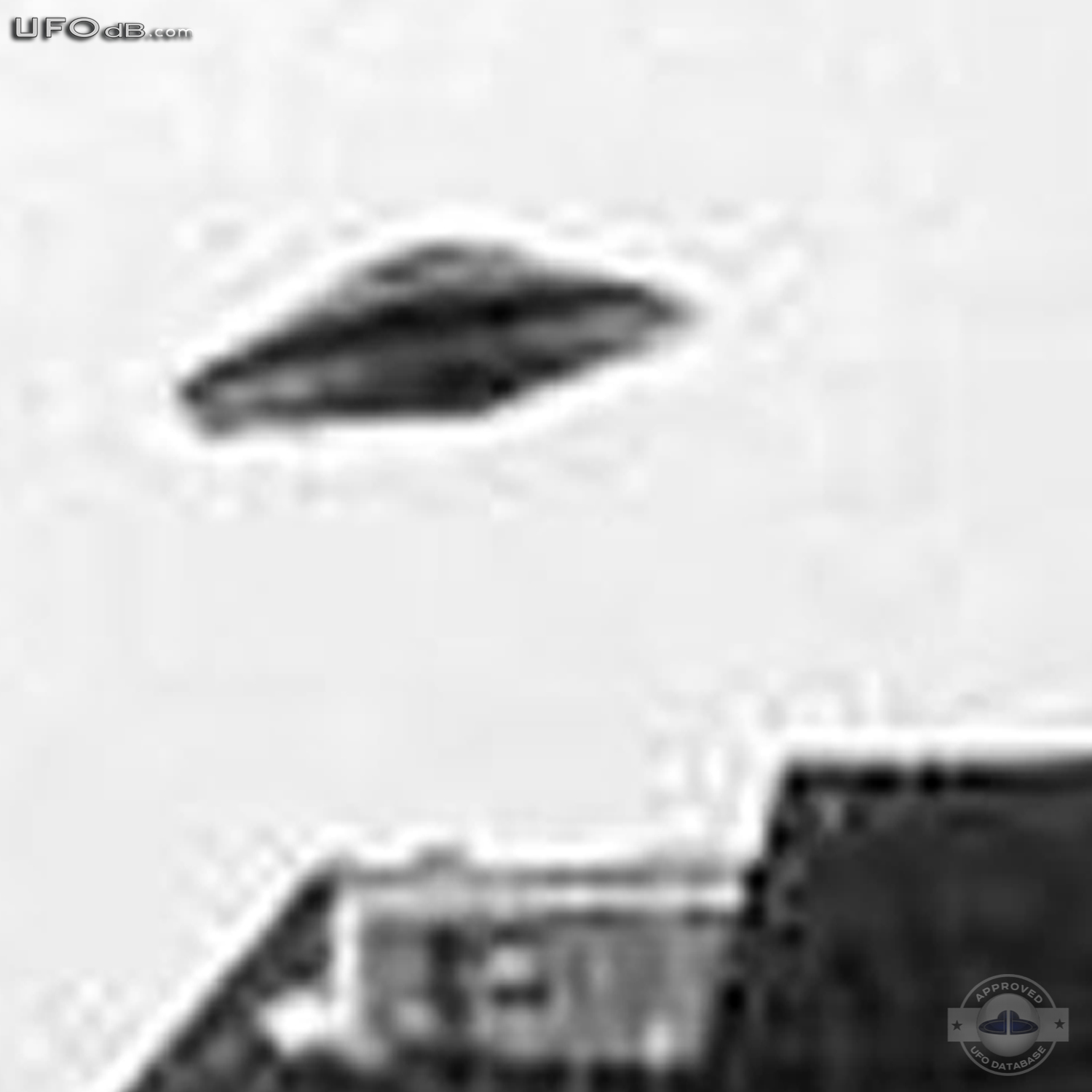 Aarhus Denmark - Rare Classic Saucer Shape UFO picture | November 1971 UFO Picture #320-5