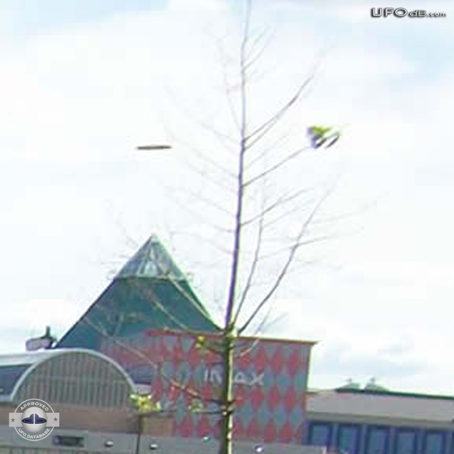 West Edmonton Mall visited by a UFO | Alberta, Canada | May 21 2011 UFO Picture #321-2