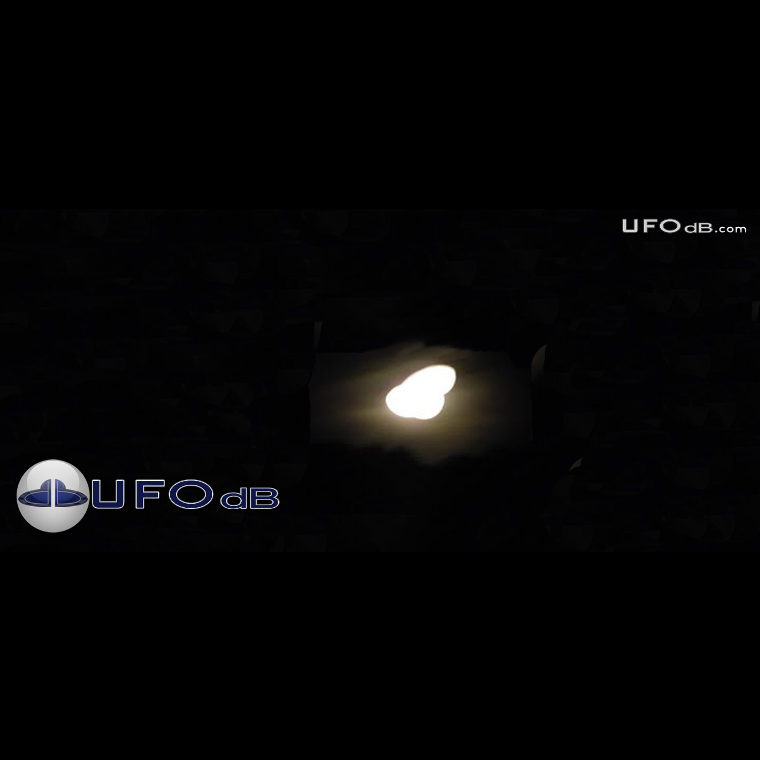 Natal South Africa UFO hovering bright light Over House | May 21 2011 UFO Picture #338-1