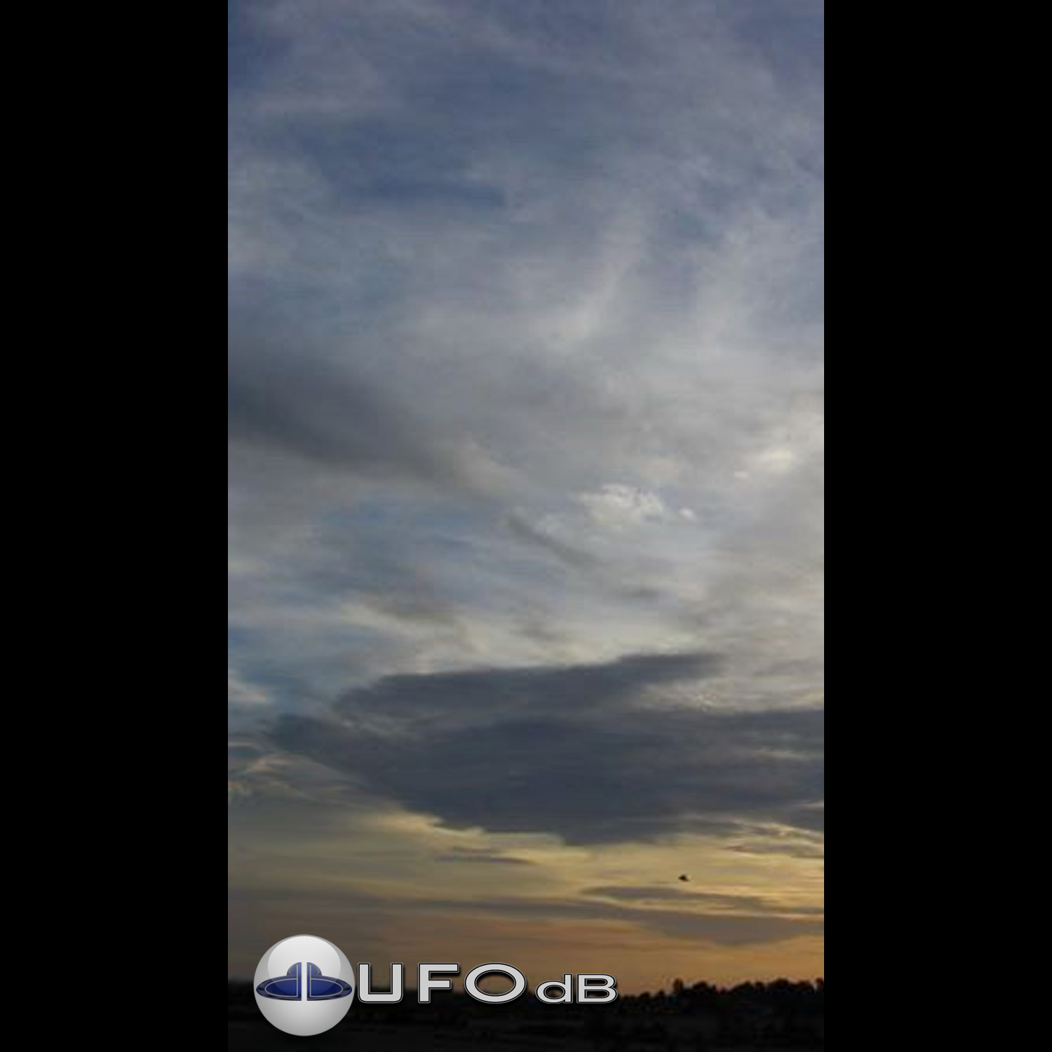 UFO picture of UFO over Pakenham, Victoria in Australia UFO Picture #34-1