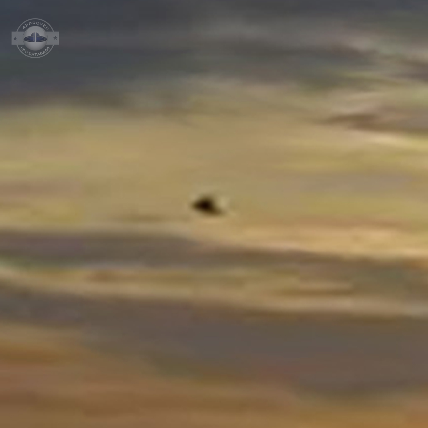 UFO picture of UFO over Pakenham, Victoria in Australia UFO Picture #34-4
