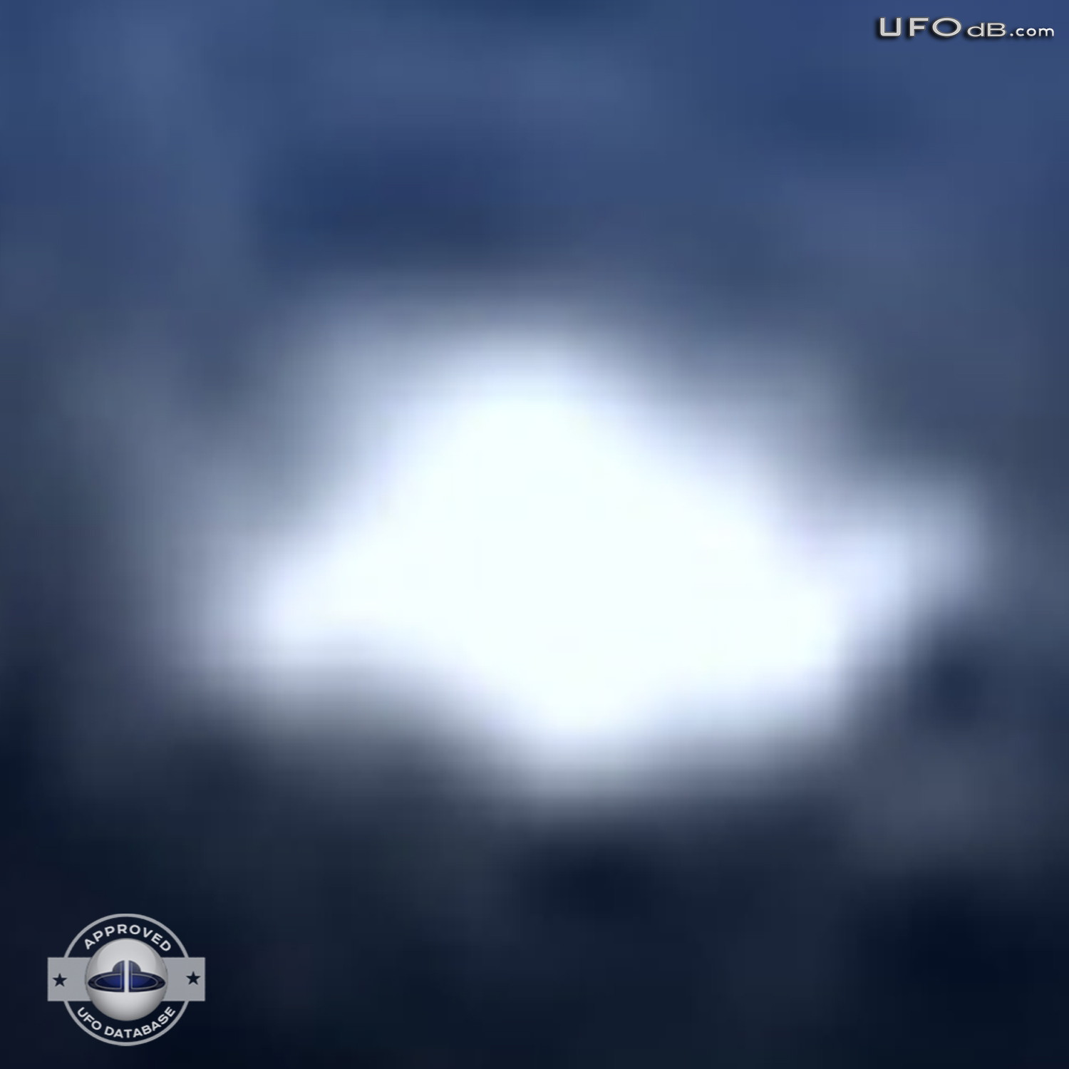 Maryland, USA | UFO seen from Walkersville and Thurmont | June 6 2011 UFO Picture #342-5