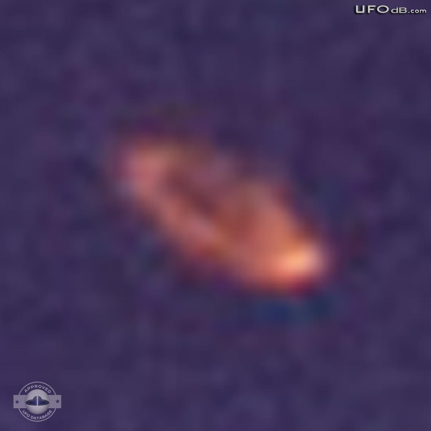 Professional photographer capture UFO near lightnings in Portugal 2010 UFO Picture #345-5