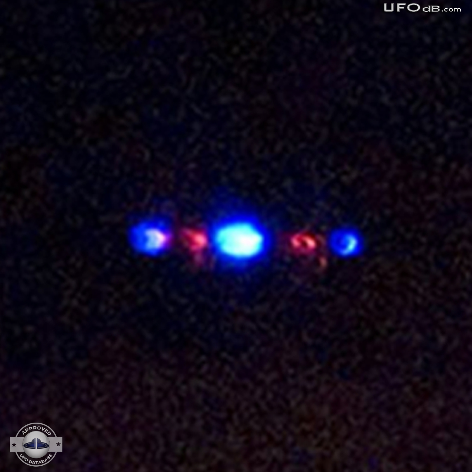 People from Manitoba witnesses a UFO landing on their fields June 2011 UFO Picture #355-5