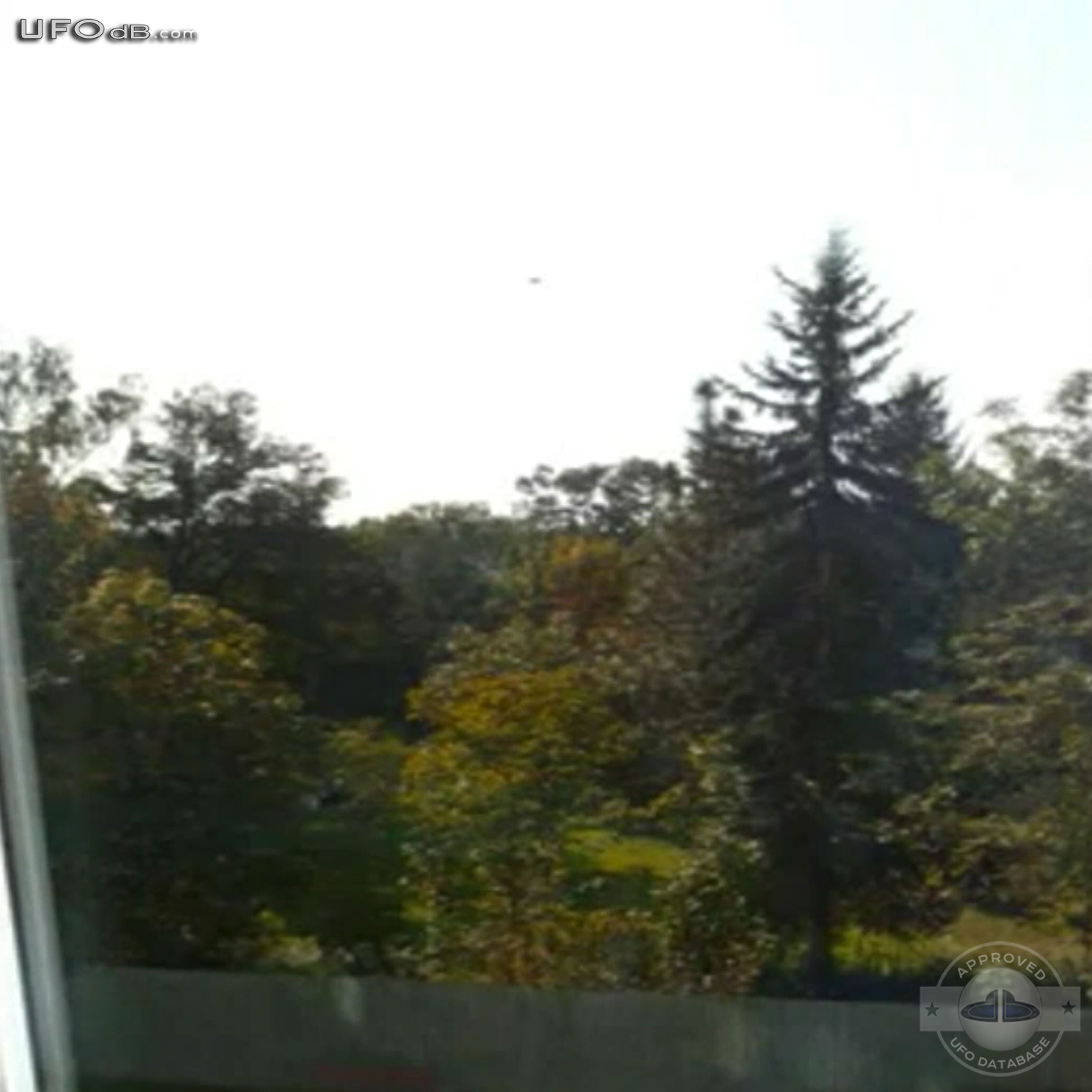 Camera test captures UFO in the sky in Mimon, Liberec, Czech Republic UFO Picture #371-1