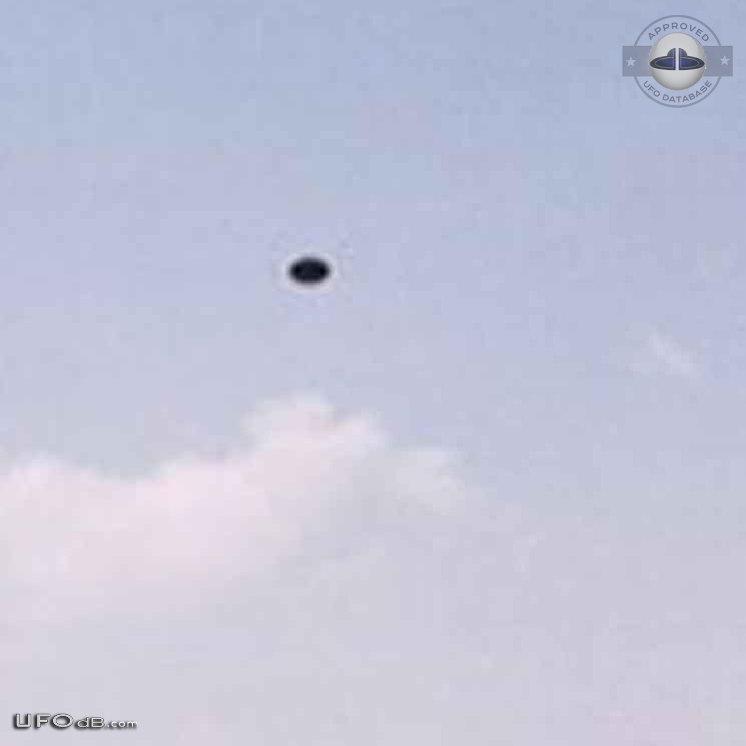 Poland 2003 Ufo sighting get aircrafts dispatched to check out the ufo UFO Picture #379-4
