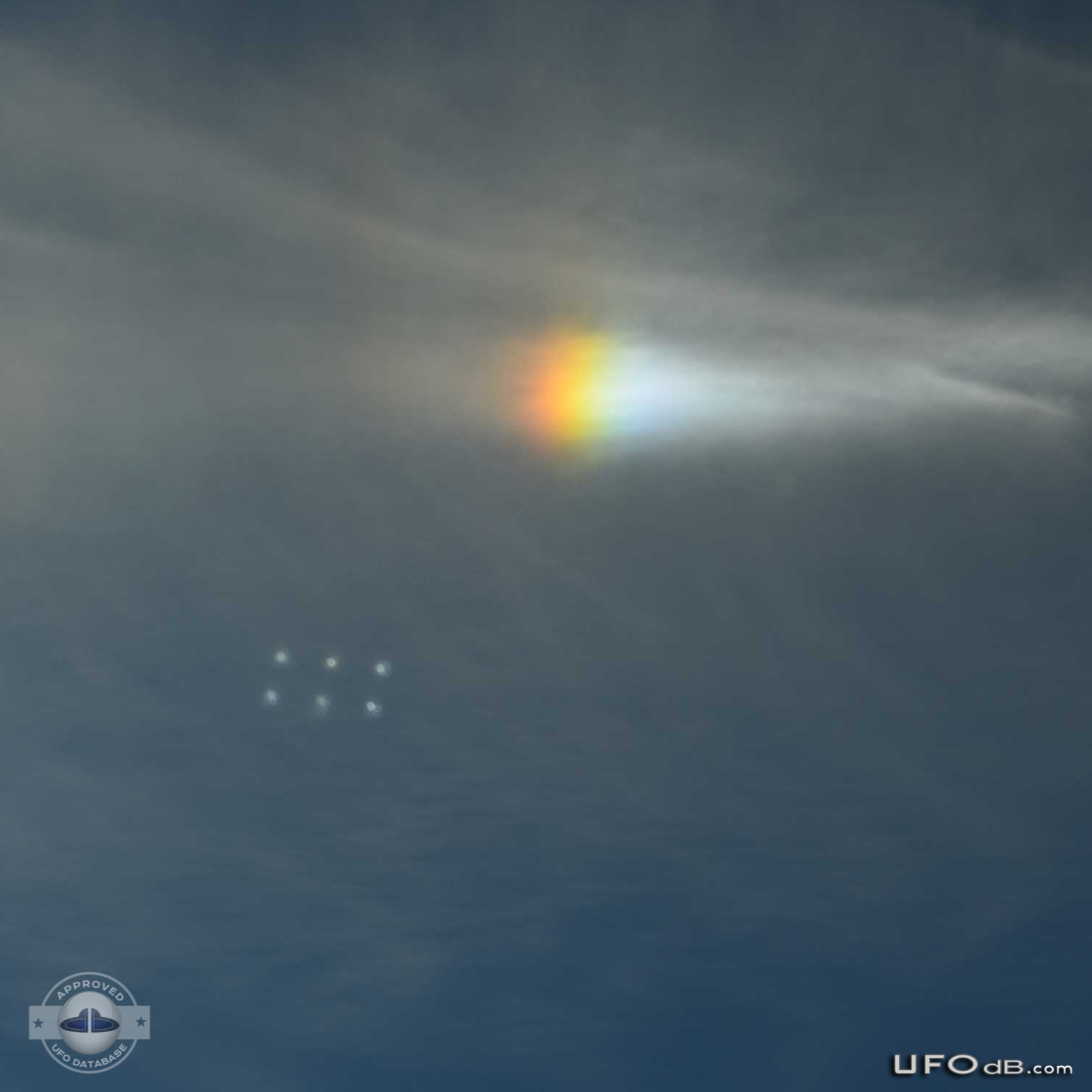 Pictures shot from bus reveals six ufos in a rectangle formation UFO Picture #383-4
