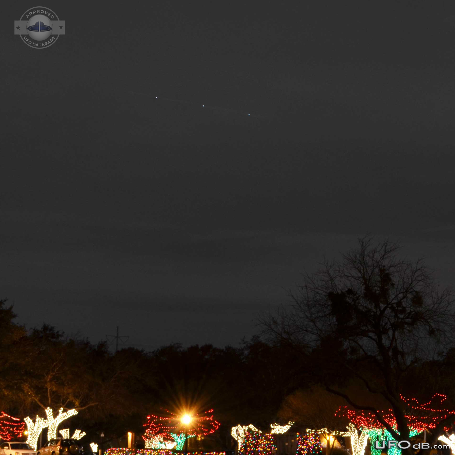 UFOs are showing on 2011 Christmas pictures - Dallas, Texas - 2011 UFO Picture #390-3