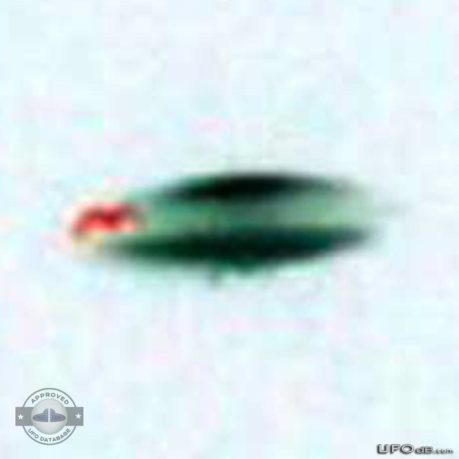 Clear Picture of UFO taken in the night Los Angeles, California | 2012 UFO Picture #397-5