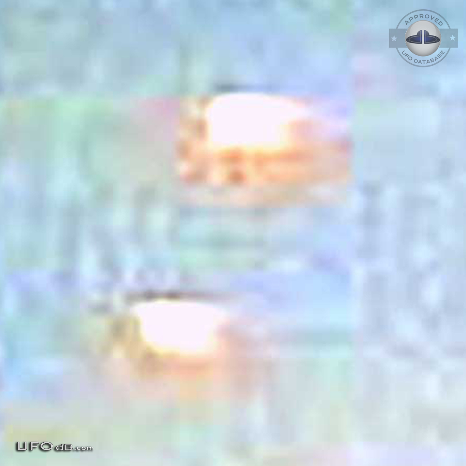 Rare picture of twin UFO saucers over Cyprus taken in 2007 UFO Picture #399-3