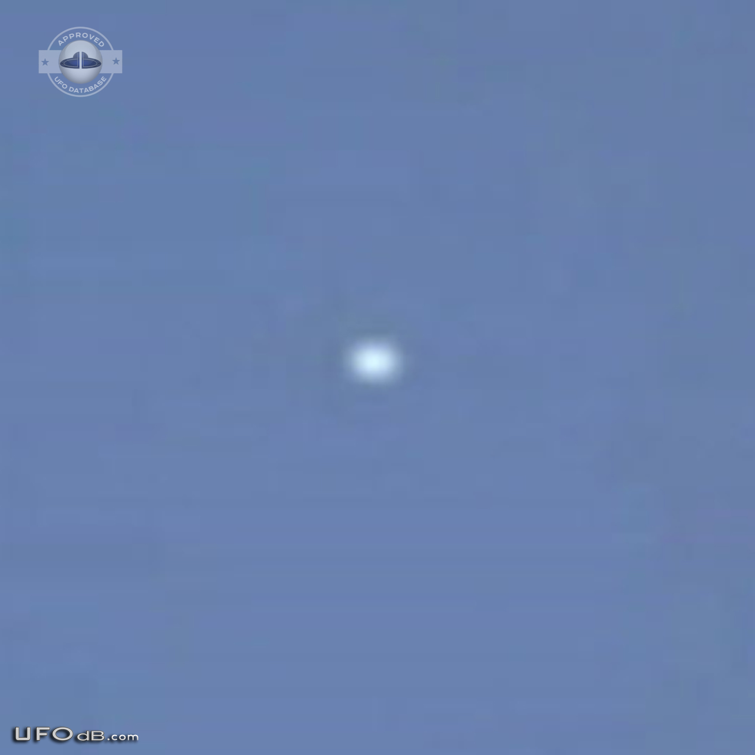 White spherical UFO in Ontario caught on picture Kitchener Canada 2012 UFO Picture #417-3