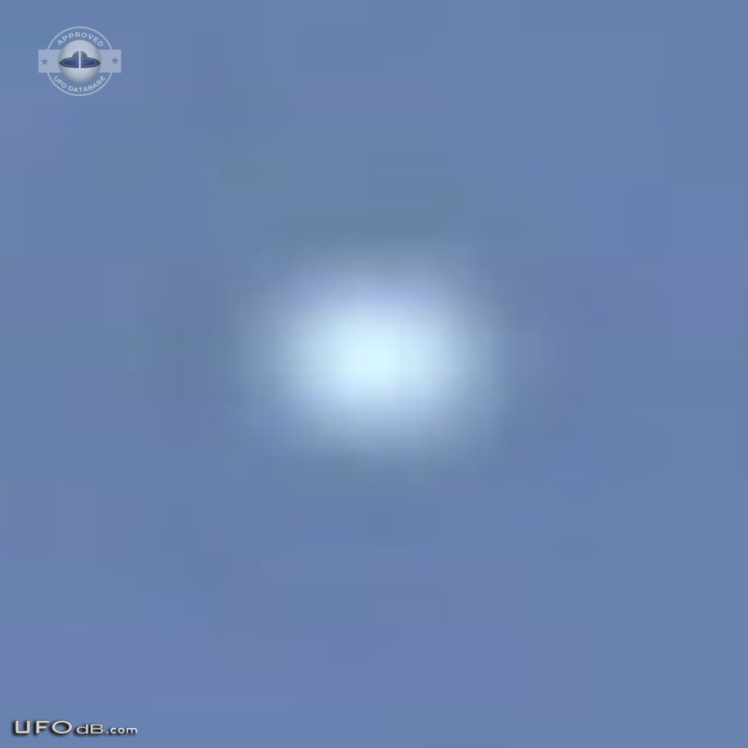 White spherical UFO in Ontario caught on picture Kitchener Canada 2012 UFO Picture #417-4