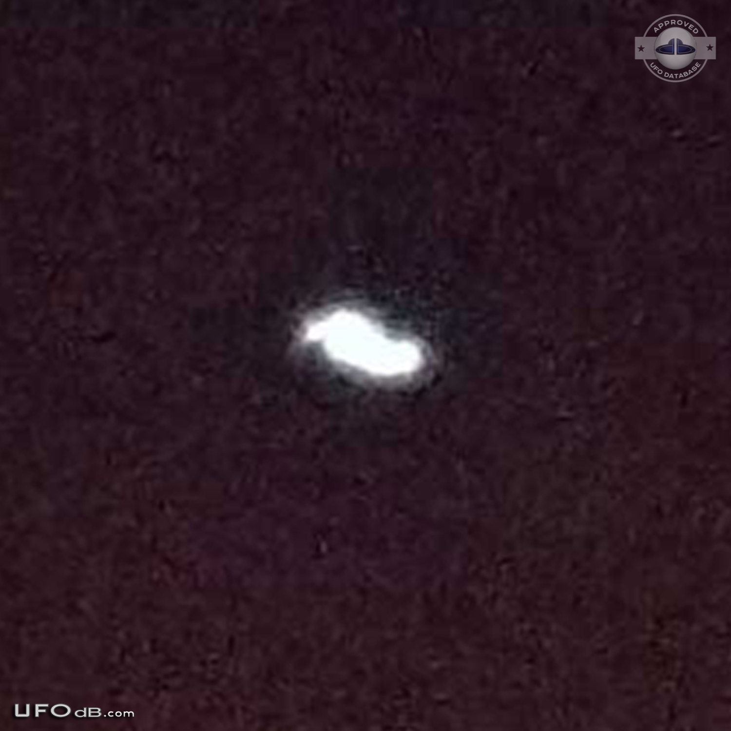 Silent UFOs - One red and two white seen on a clear night - UK 2012 UFO Picture #418-3