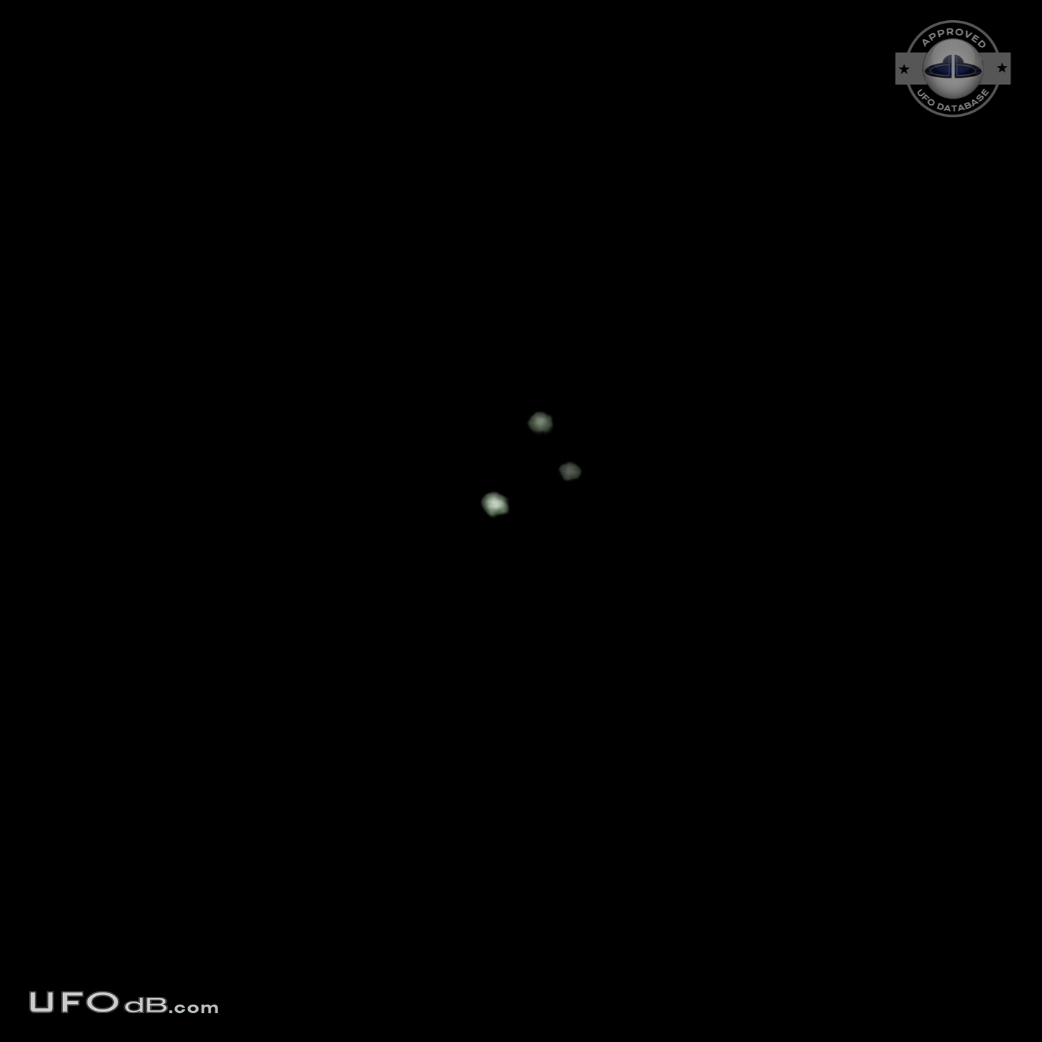 Battlestar Galactica UFO caught on Picture in Massachusetts - 2012 UFO Picture #422-1