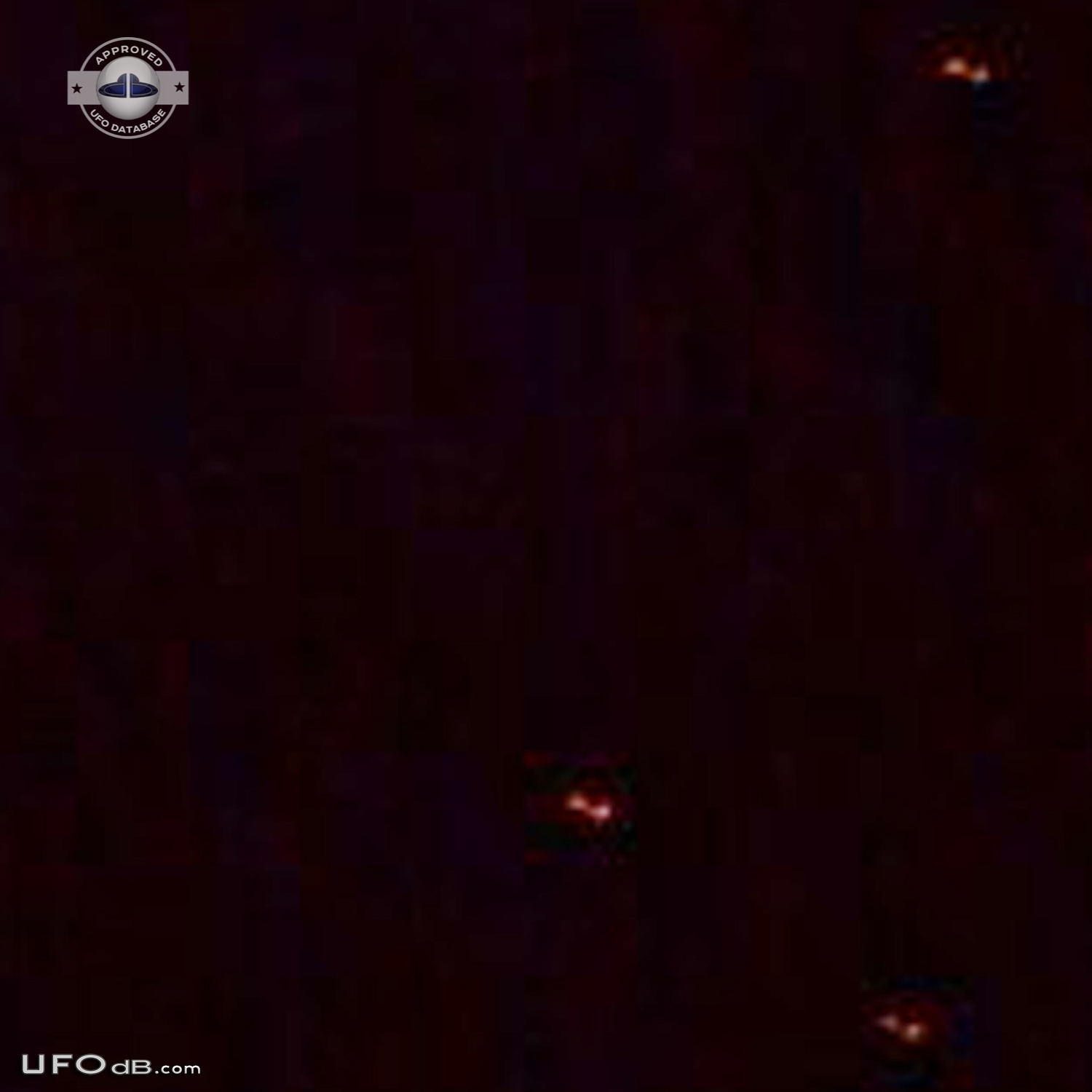 Fleet of 10 to 20 Orange UFOs seen in Sandusky, Ohio - Picture 2012 UFO Picture #427-2
