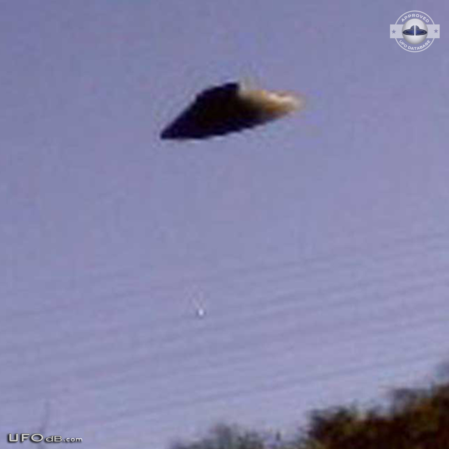 UFO Pictures 2009 UFO over San Diego County California United states. UFO Picture #429-3